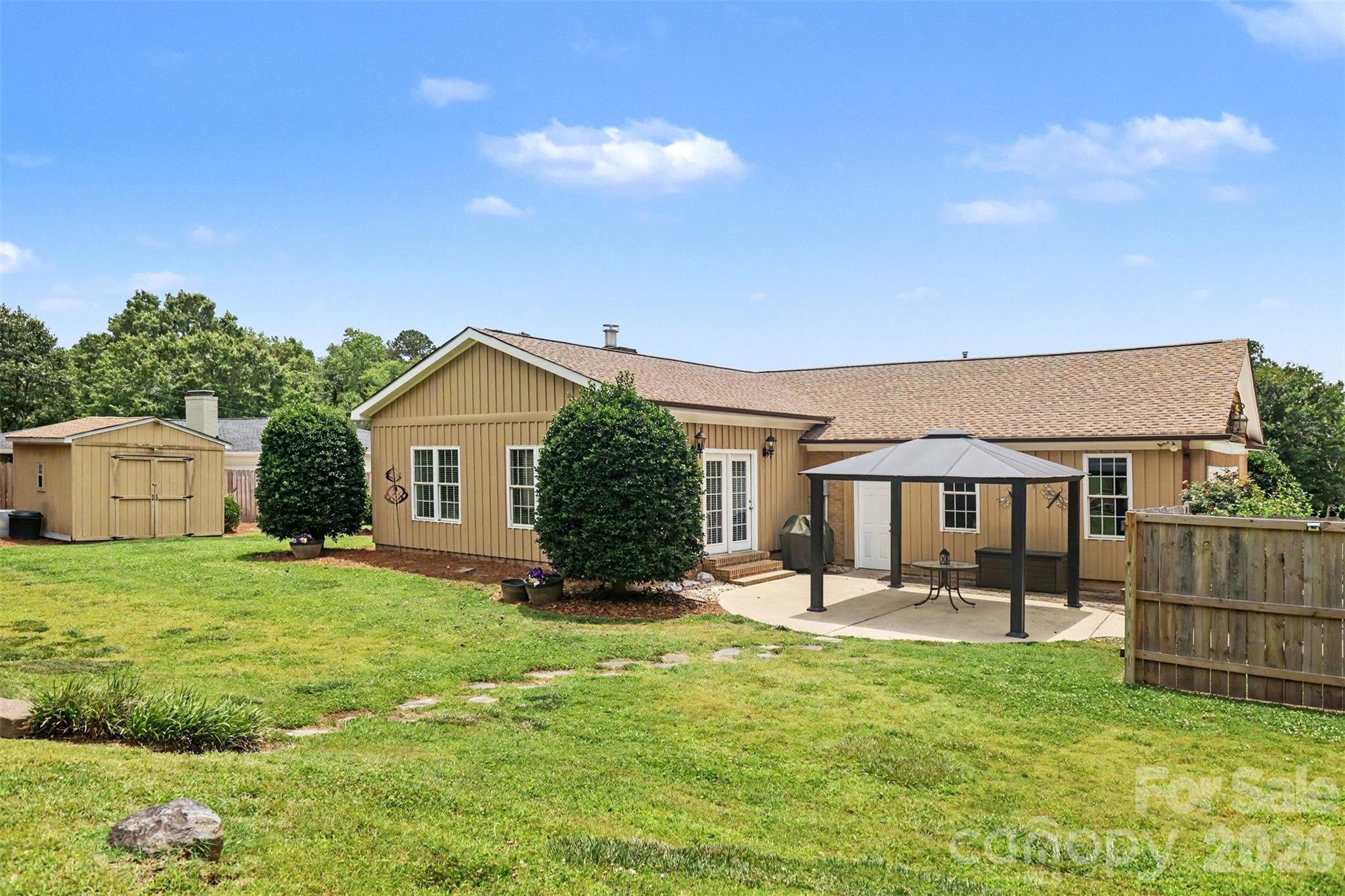 114 Carderock Court — Charlotte