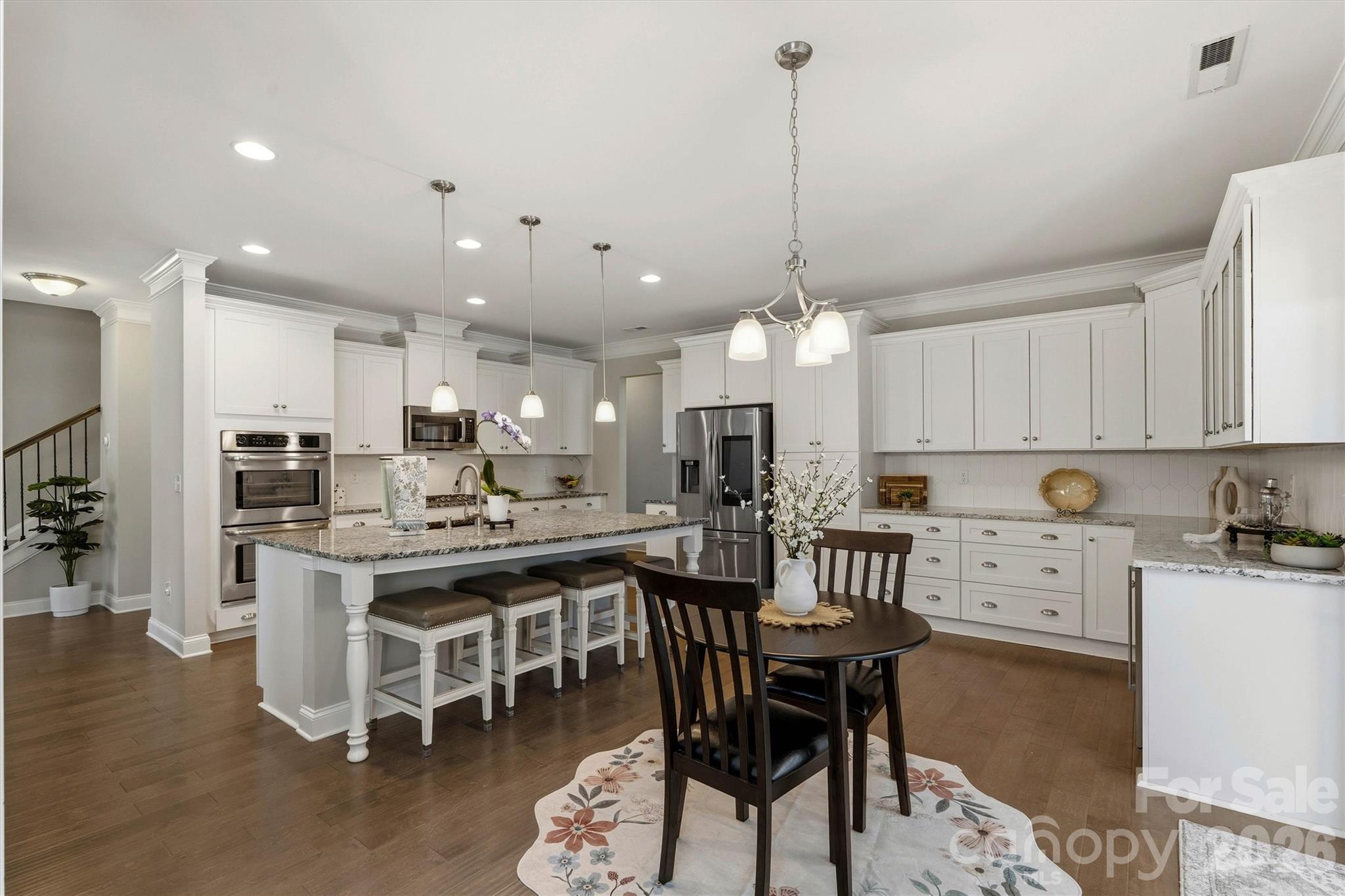 7658 Lazy Hollow Lane — Denver