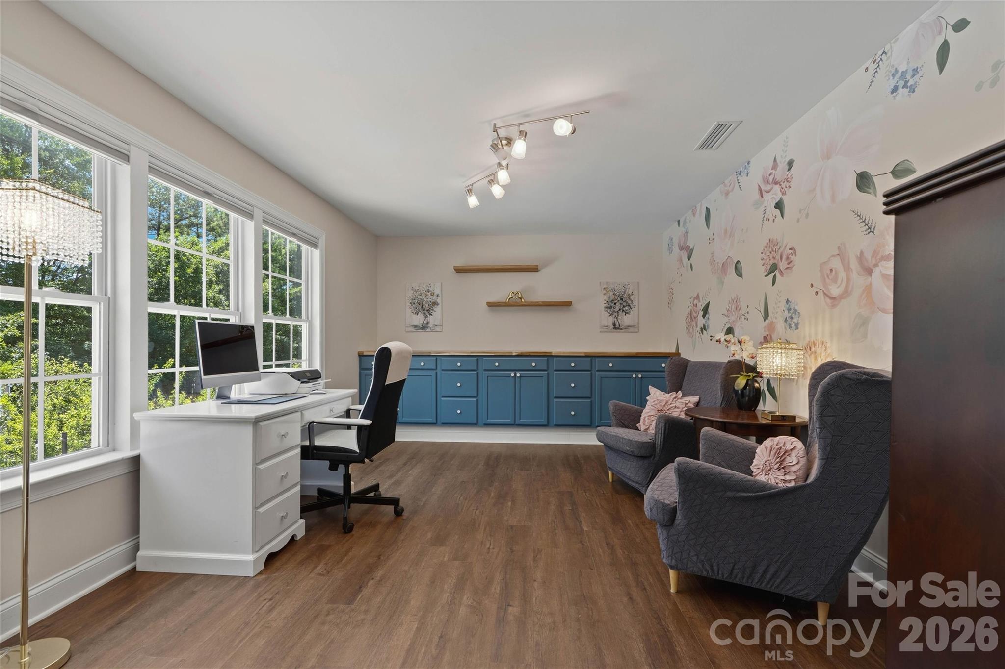 7658 Lazy Hollow Lane — Denver