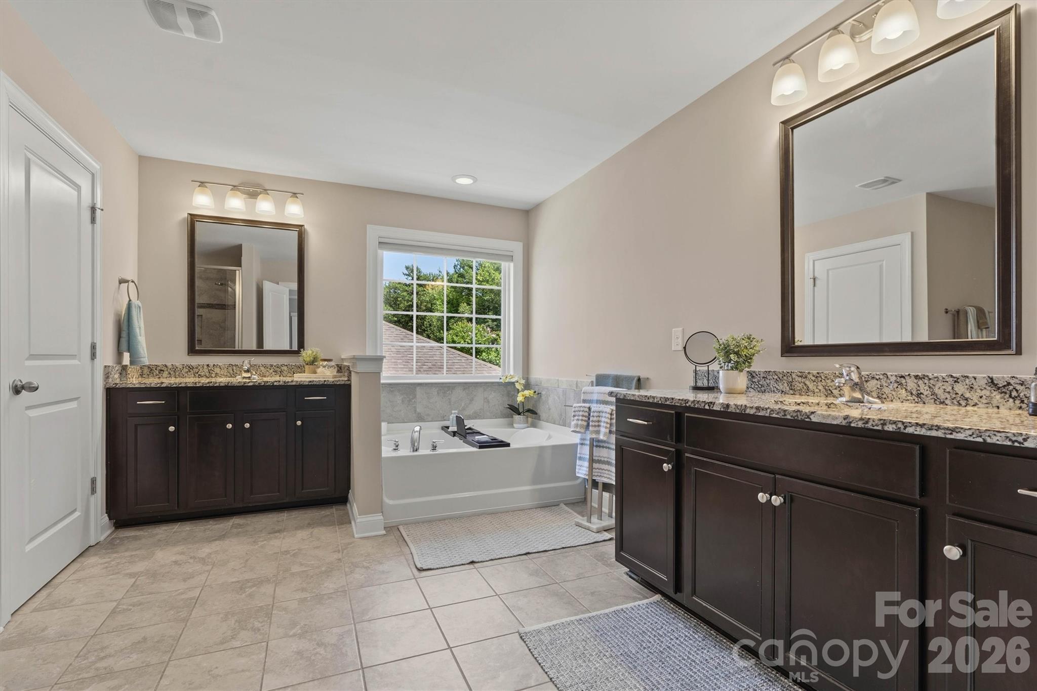 7658 Lazy Hollow Lane — Denver