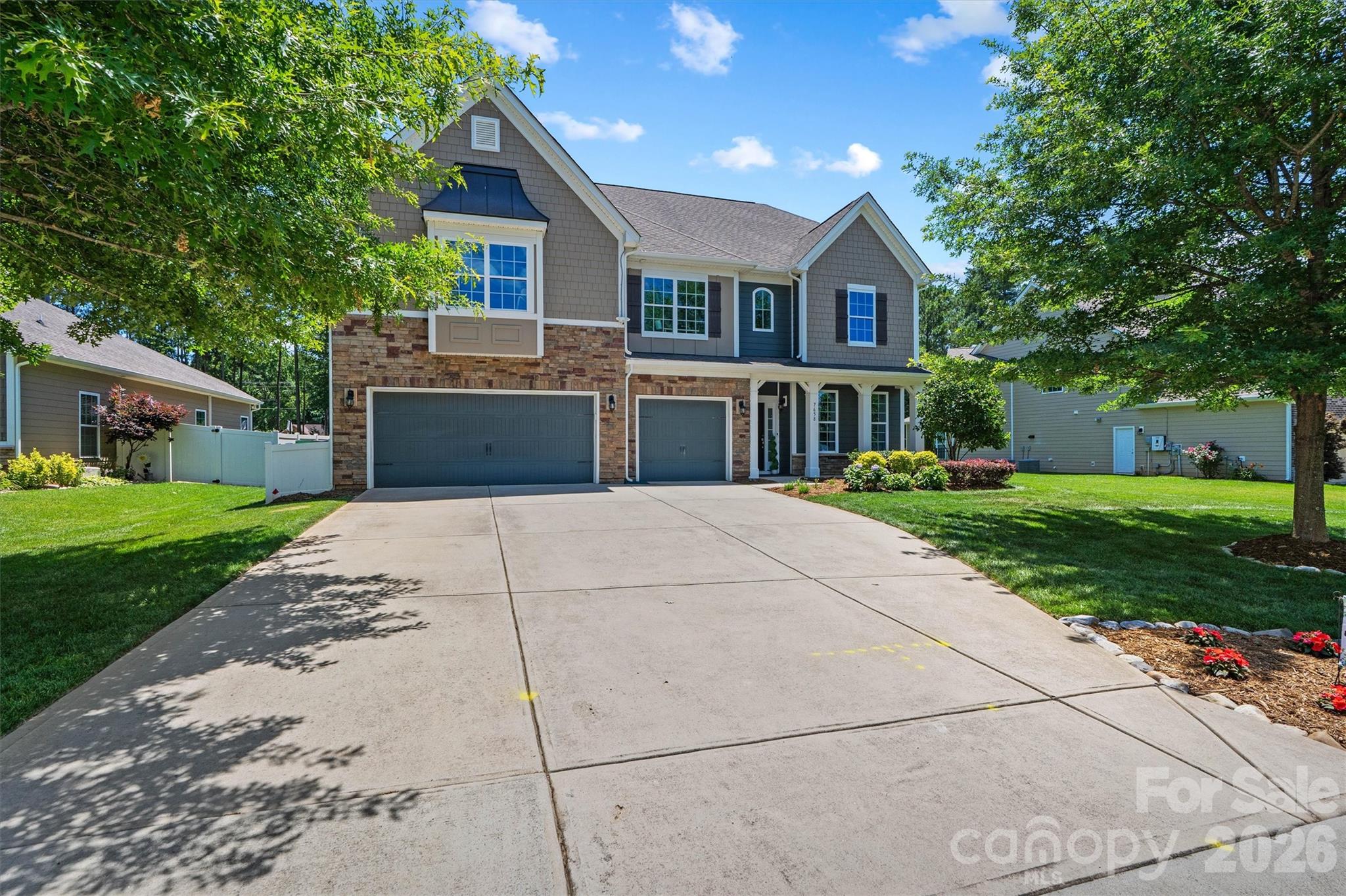 7658 Lazy Hollow Lane — Denver