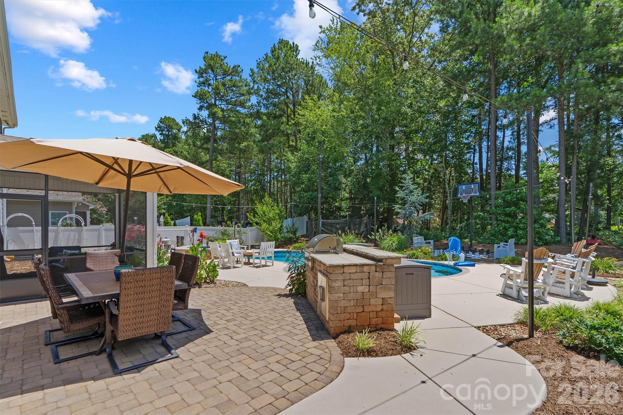 7658 Lazy Hollow Lane — Denver