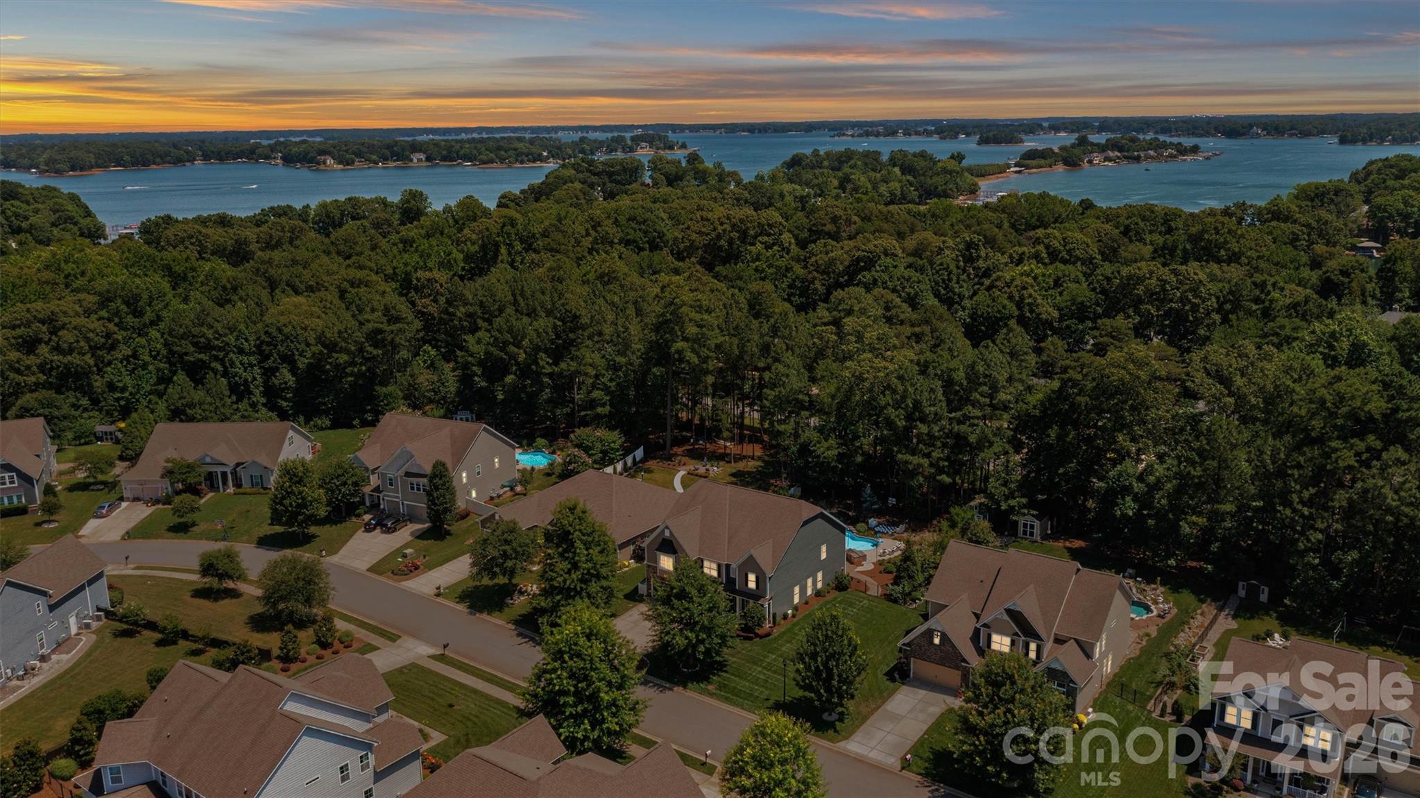 7658 Lazy Hollow Lane — Denver