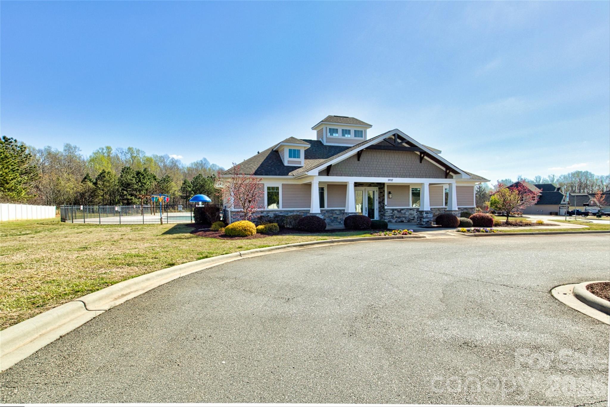 7658 Lazy Hollow Lane — Denver