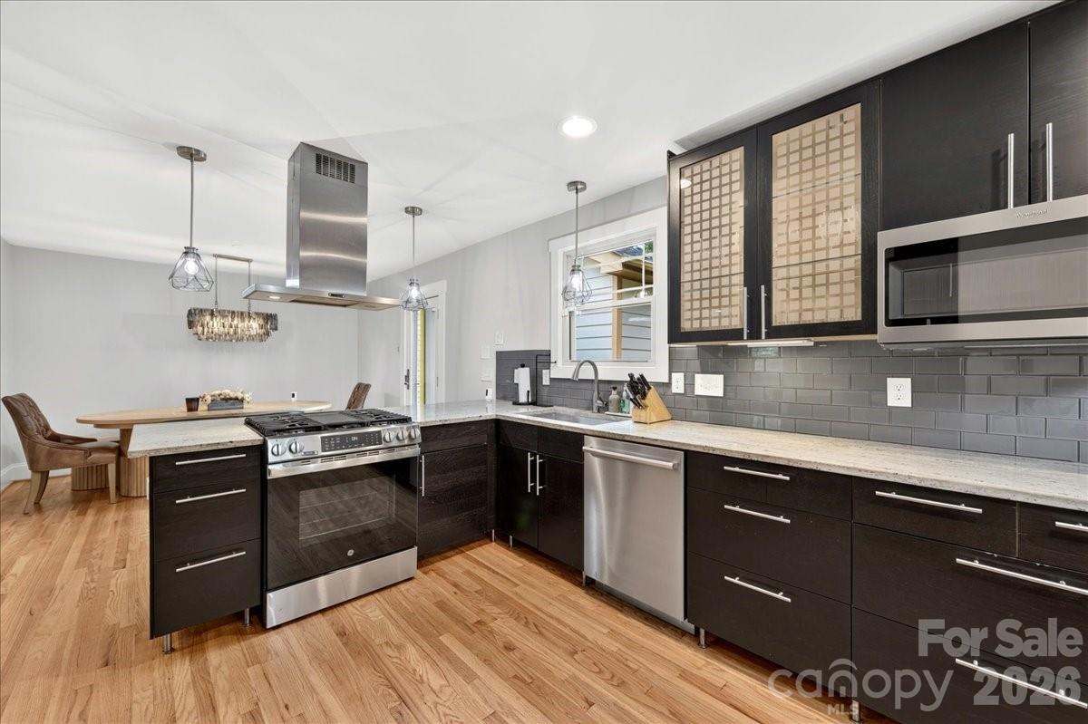 2120 Dalehurst Drive — Charlotte