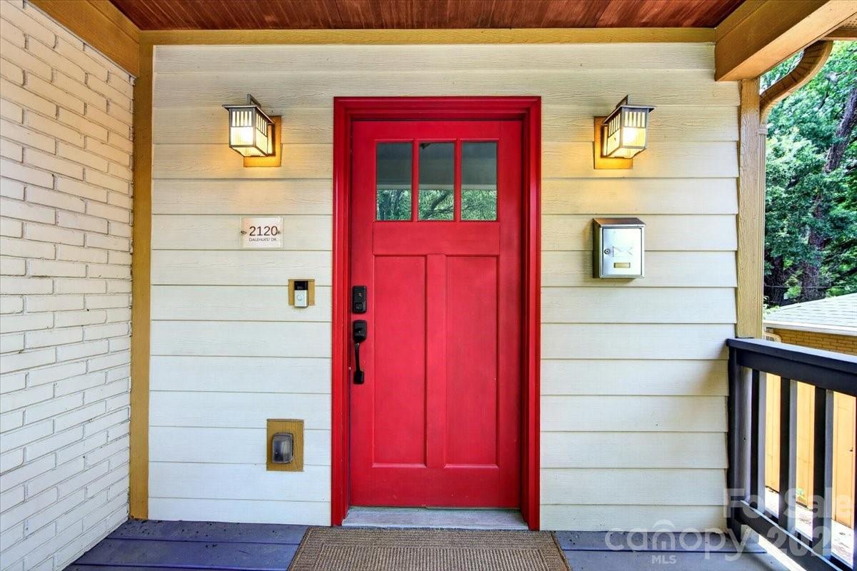 2120 Dalehurst Drive — Charlotte