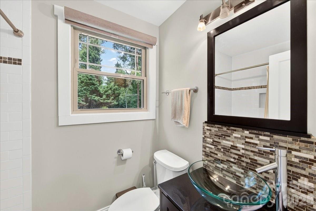 2120 Dalehurst Drive — Charlotte