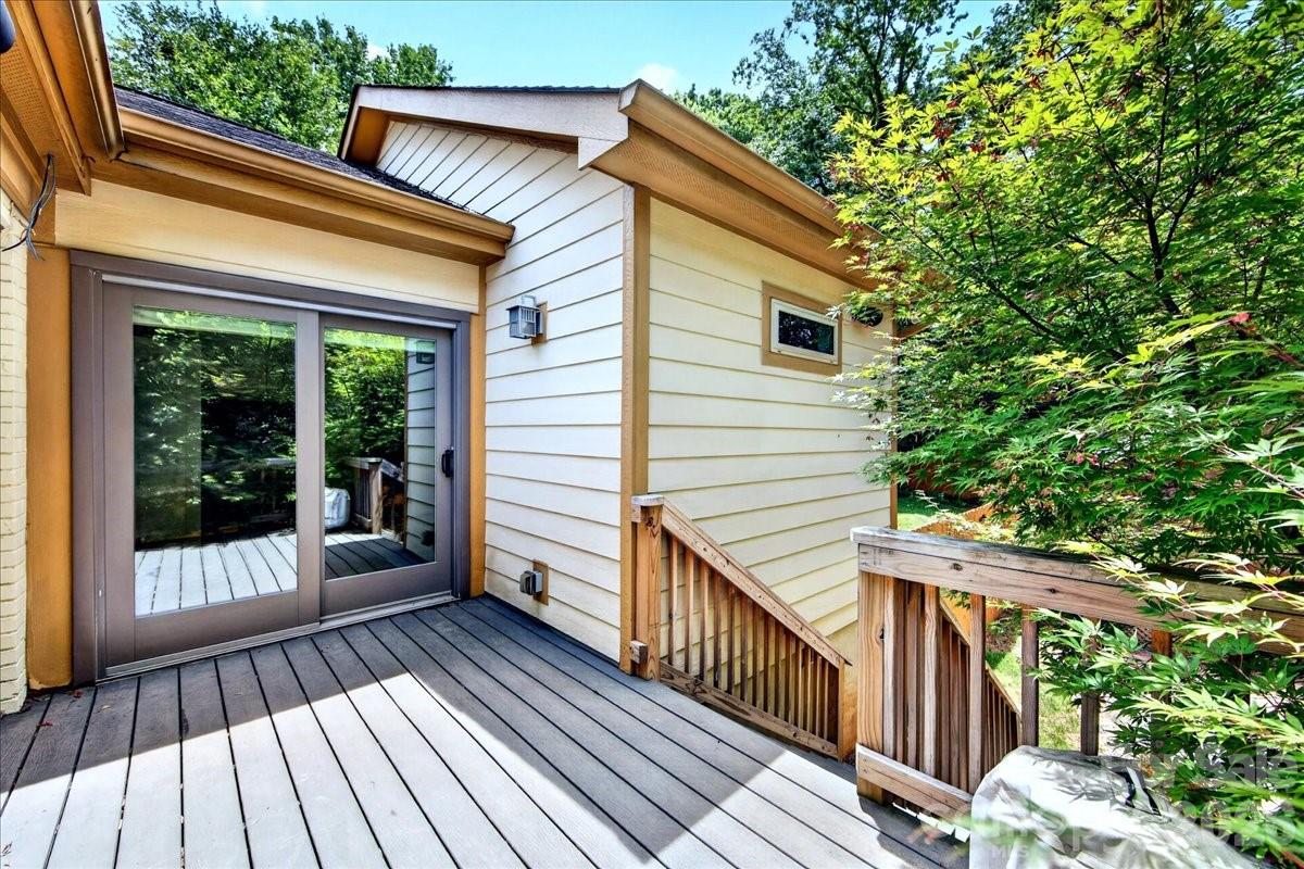 2120 Dalehurst Drive — Charlotte