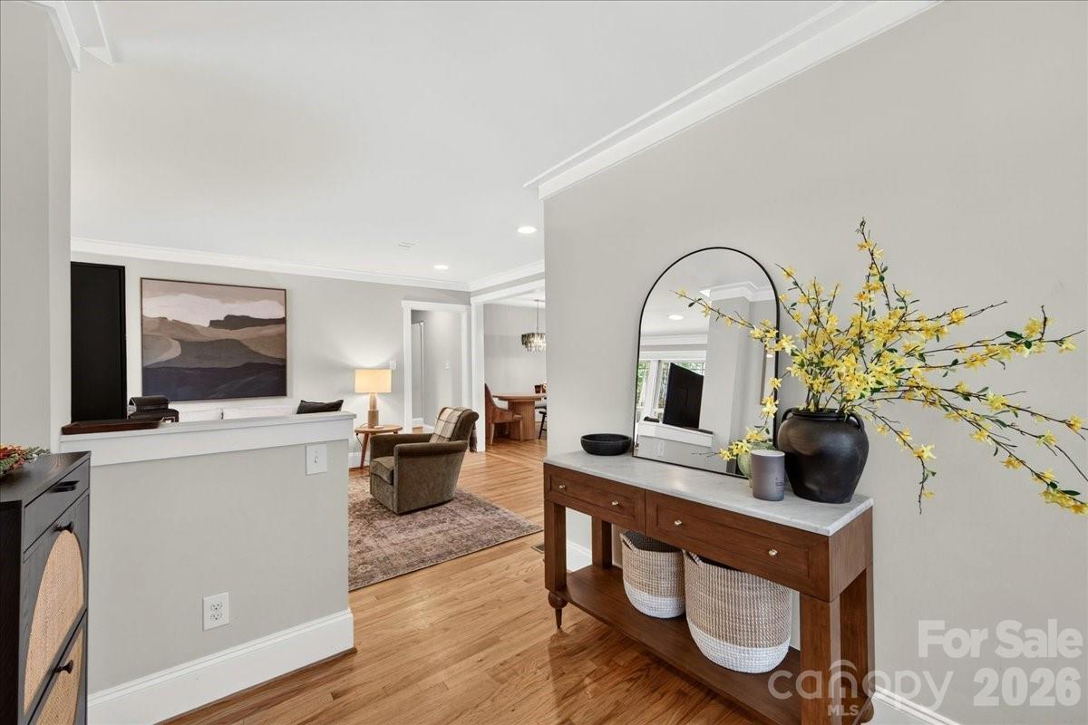 2120 Dalehurst Drive — Charlotte