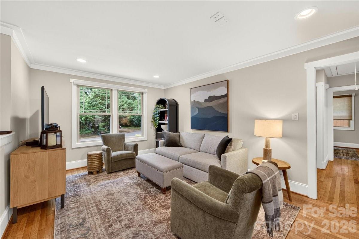 2120 Dalehurst Drive — Charlotte