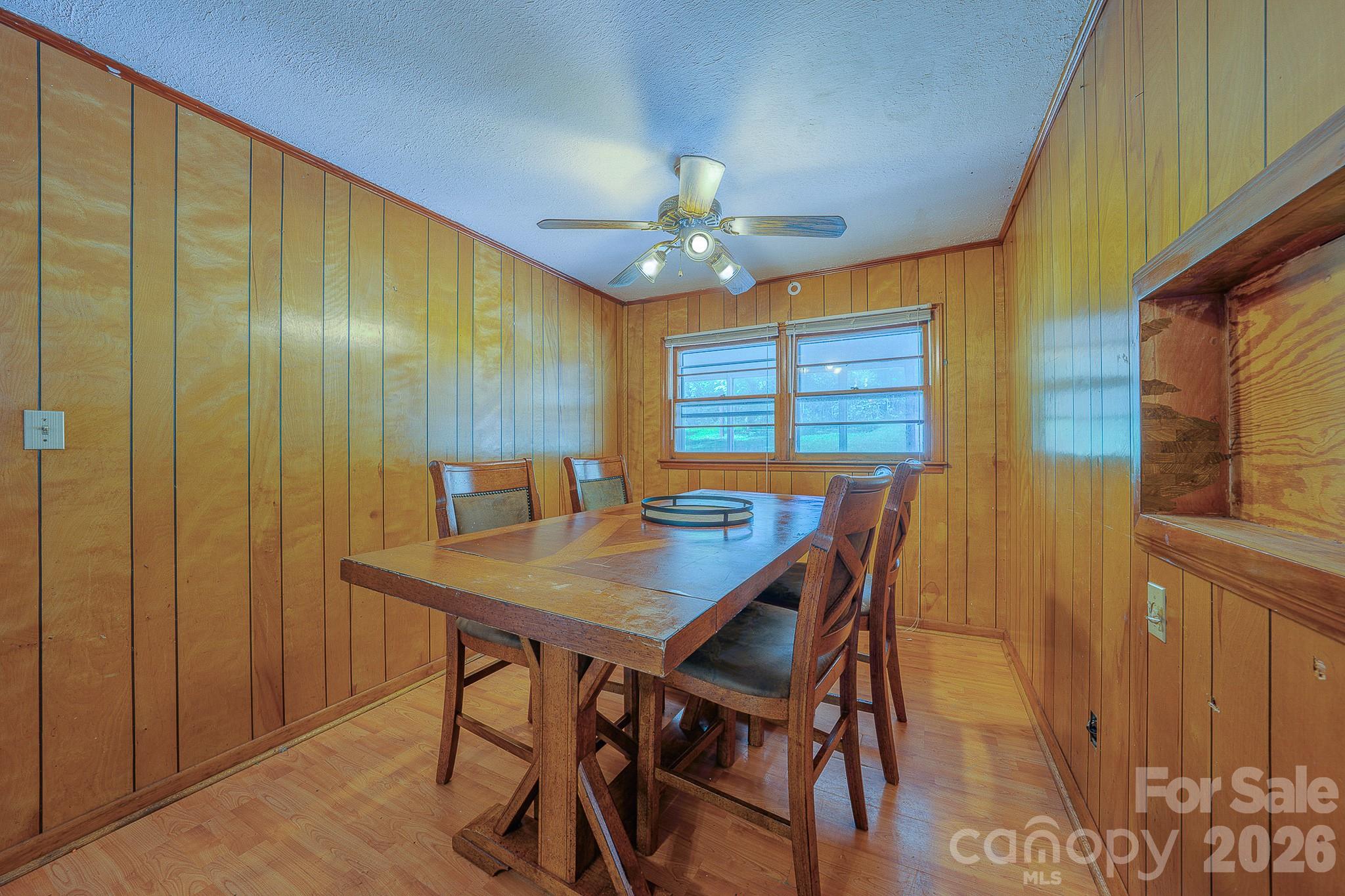 886 Pearidge Road — Bostic