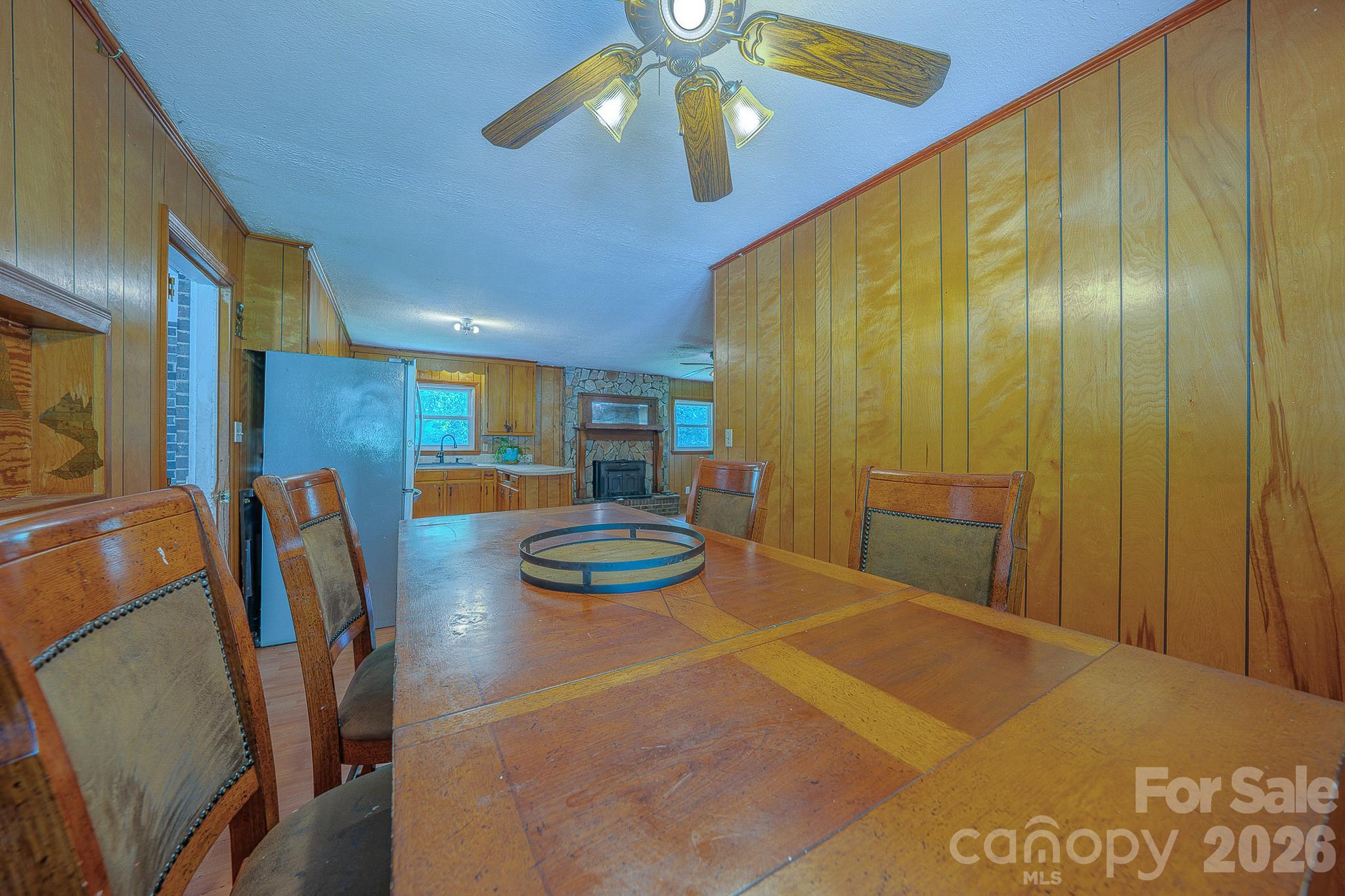 886 Pearidge Road — Bostic