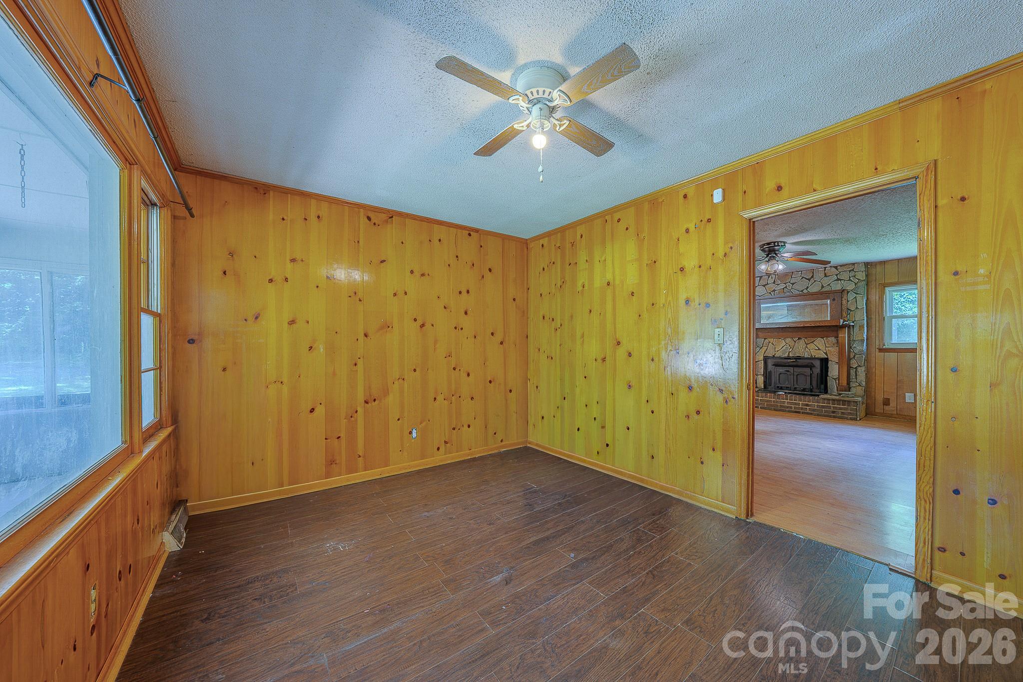 886 Pearidge Road — Bostic
