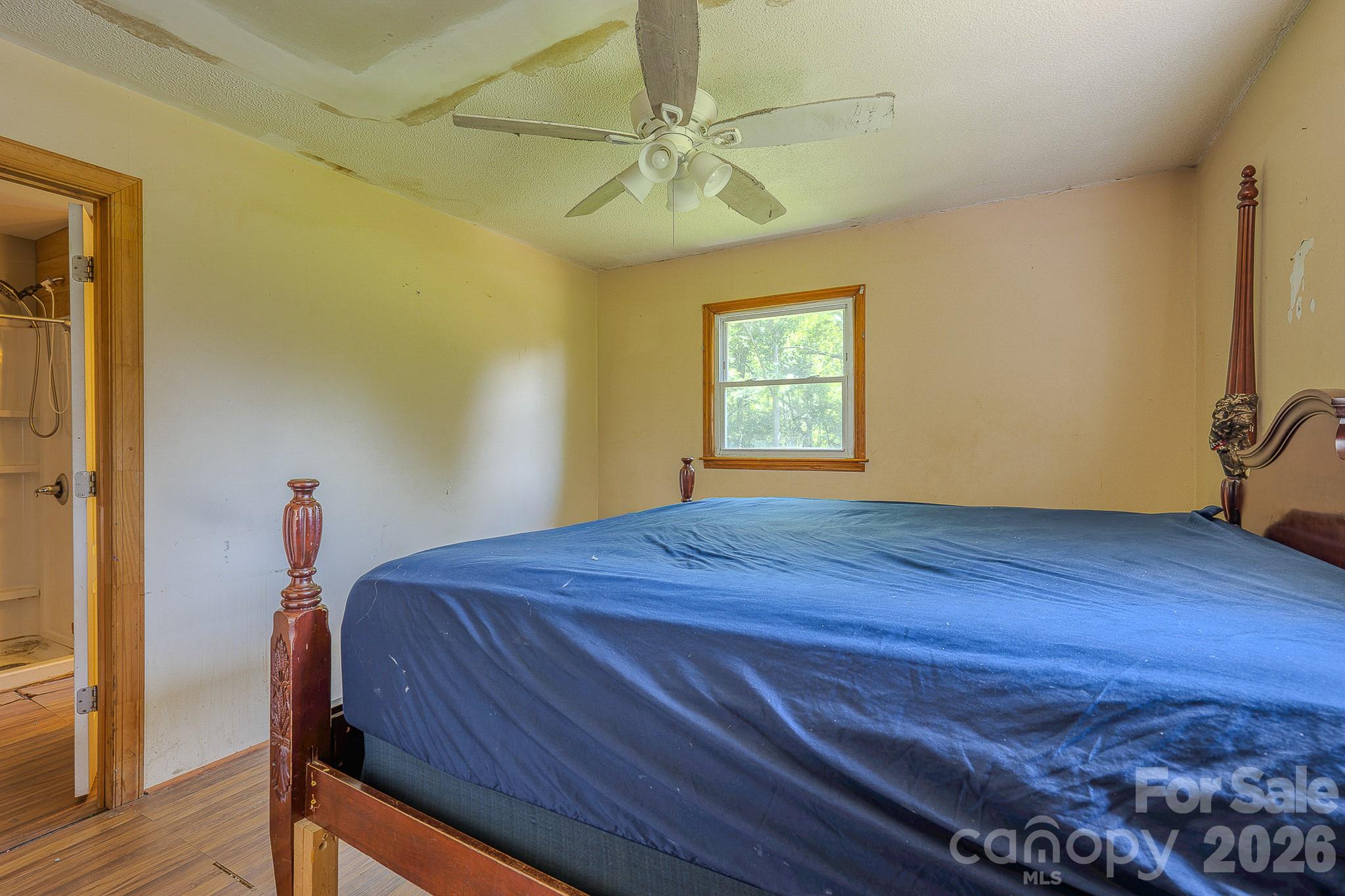 886 Pearidge Road — Bostic