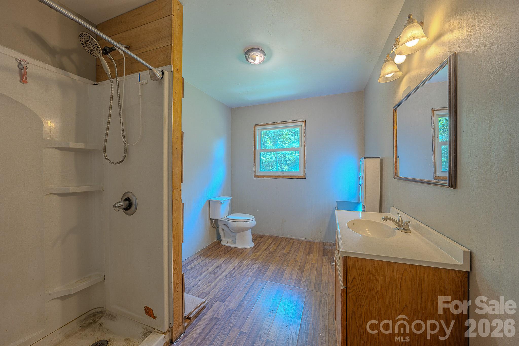 886 Pearidge Road — Bostic