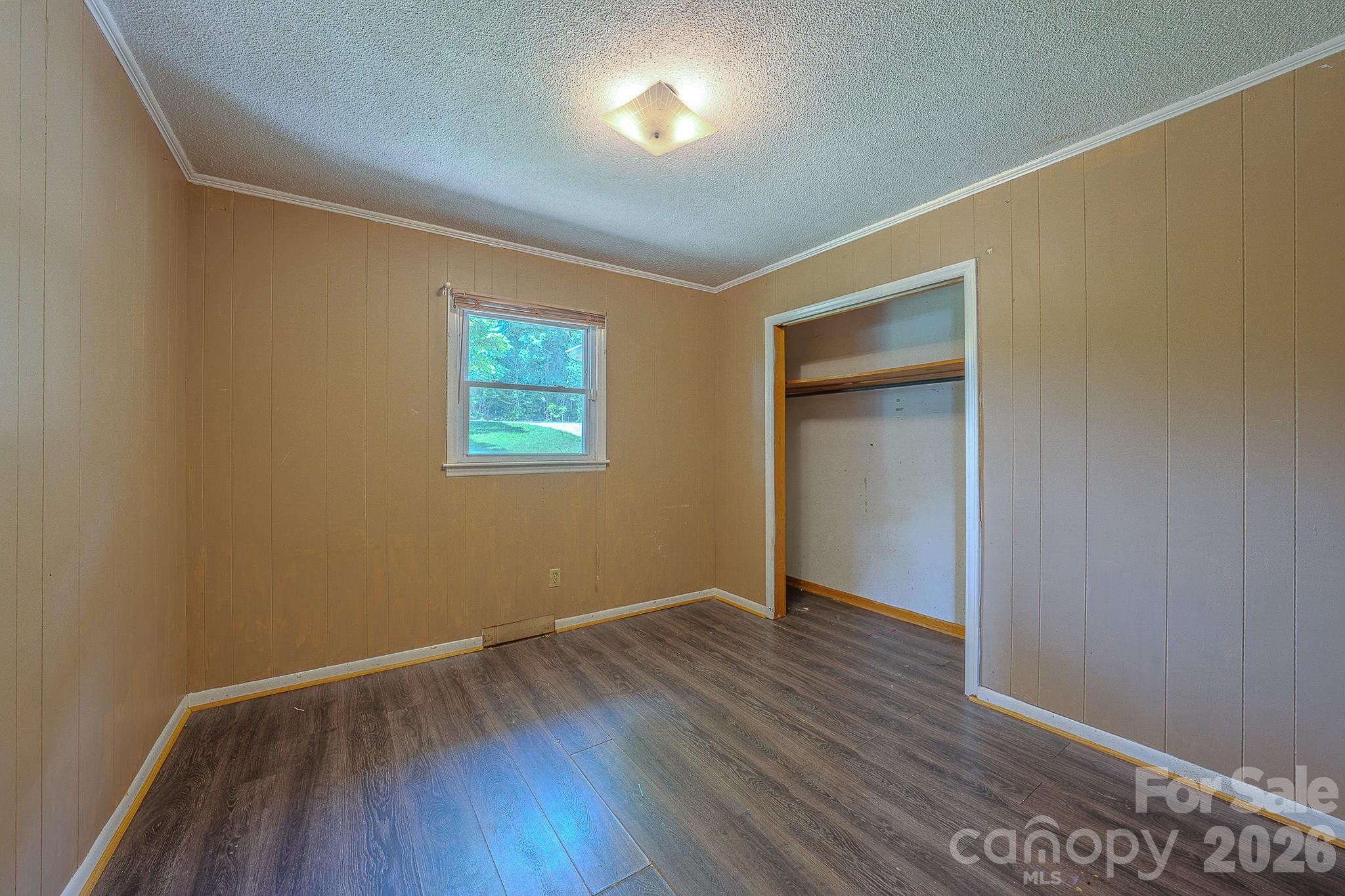 886 Pearidge Road — Bostic