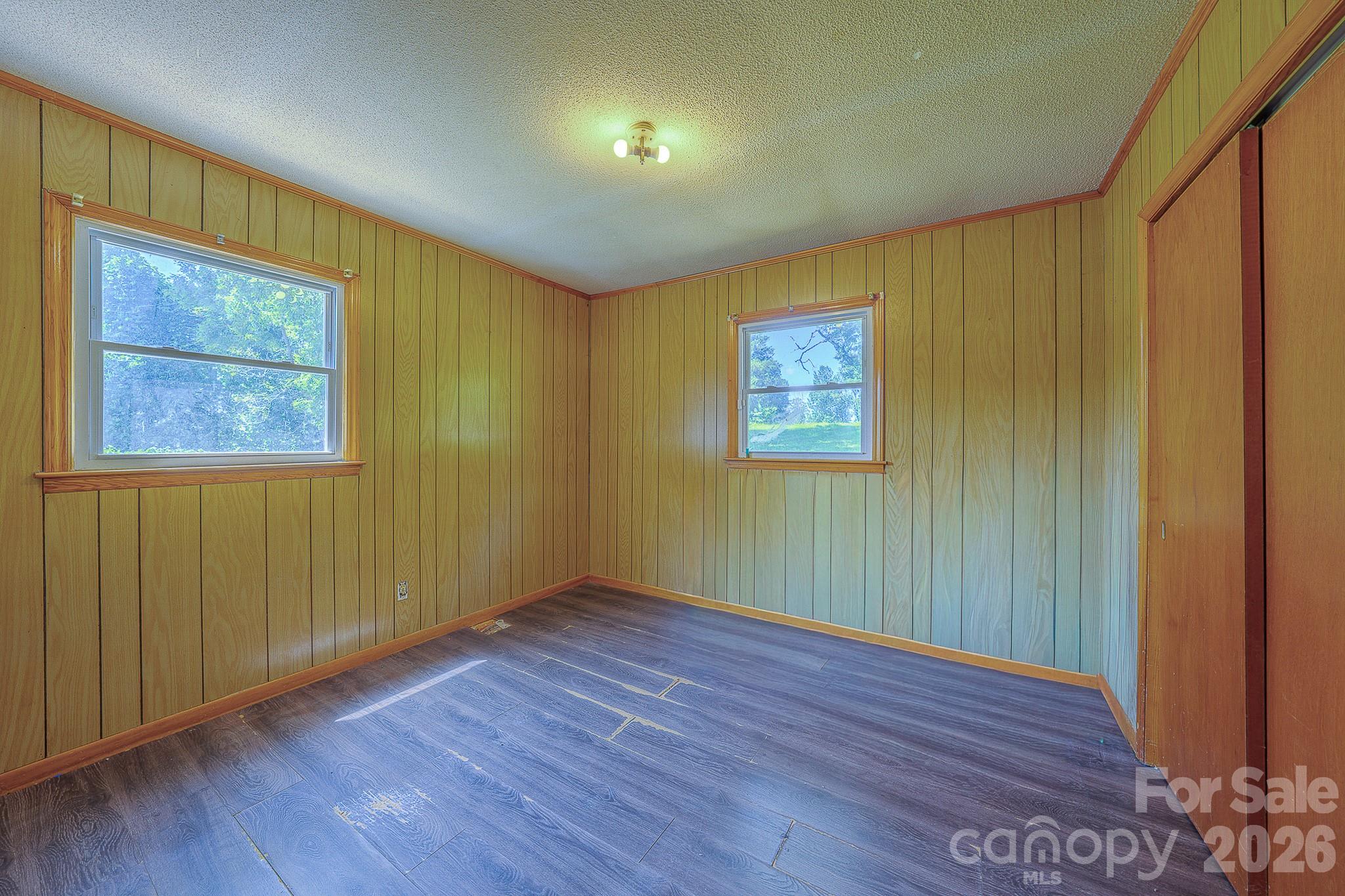 886 Pearidge Road — Bostic