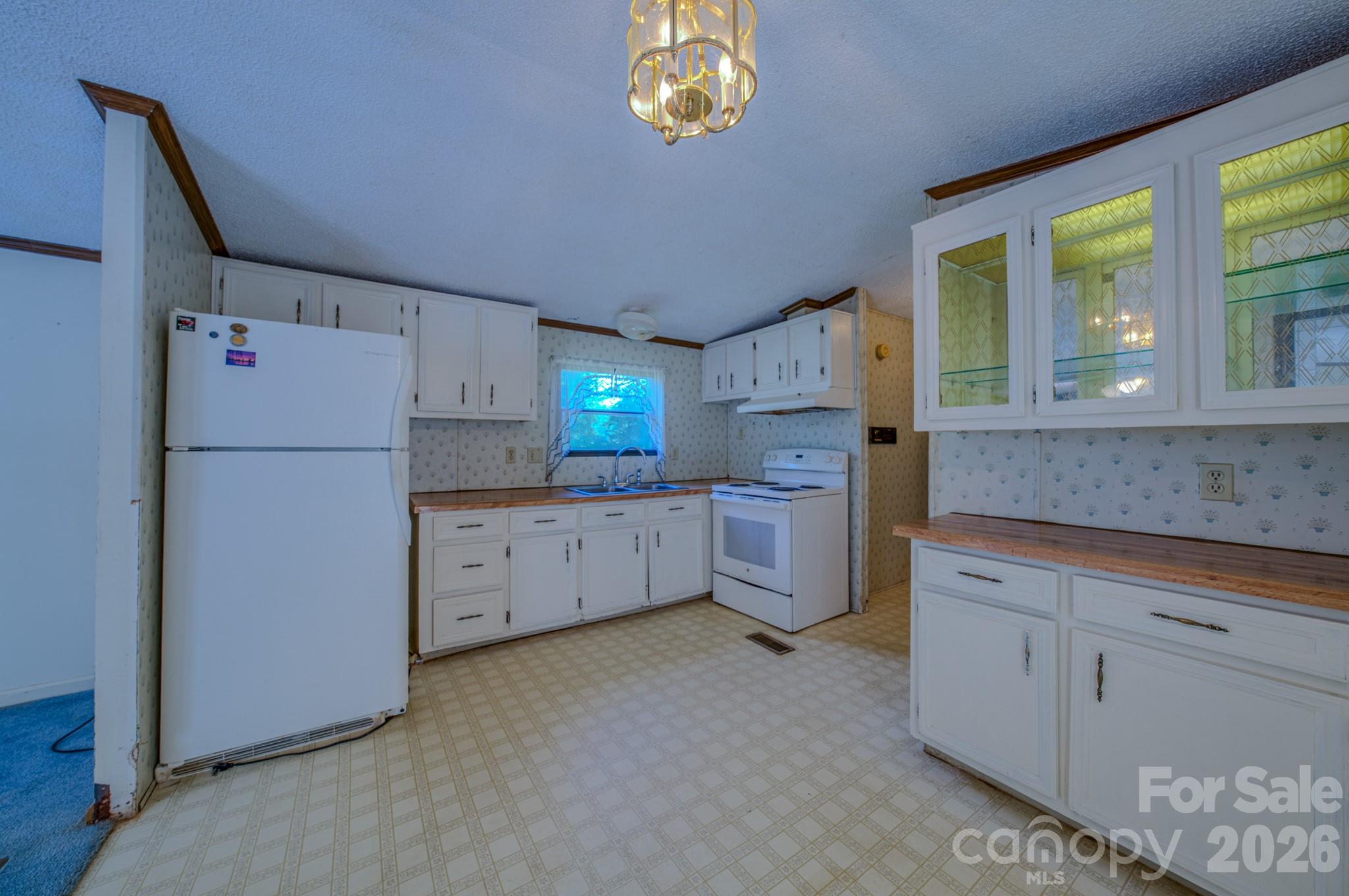 12 Sweet Birch Drive — Alexander