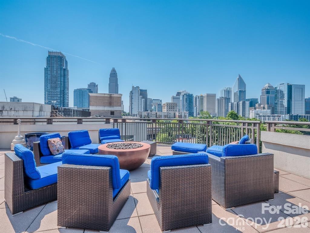 718 W Trade Street #707 — Charlotte
