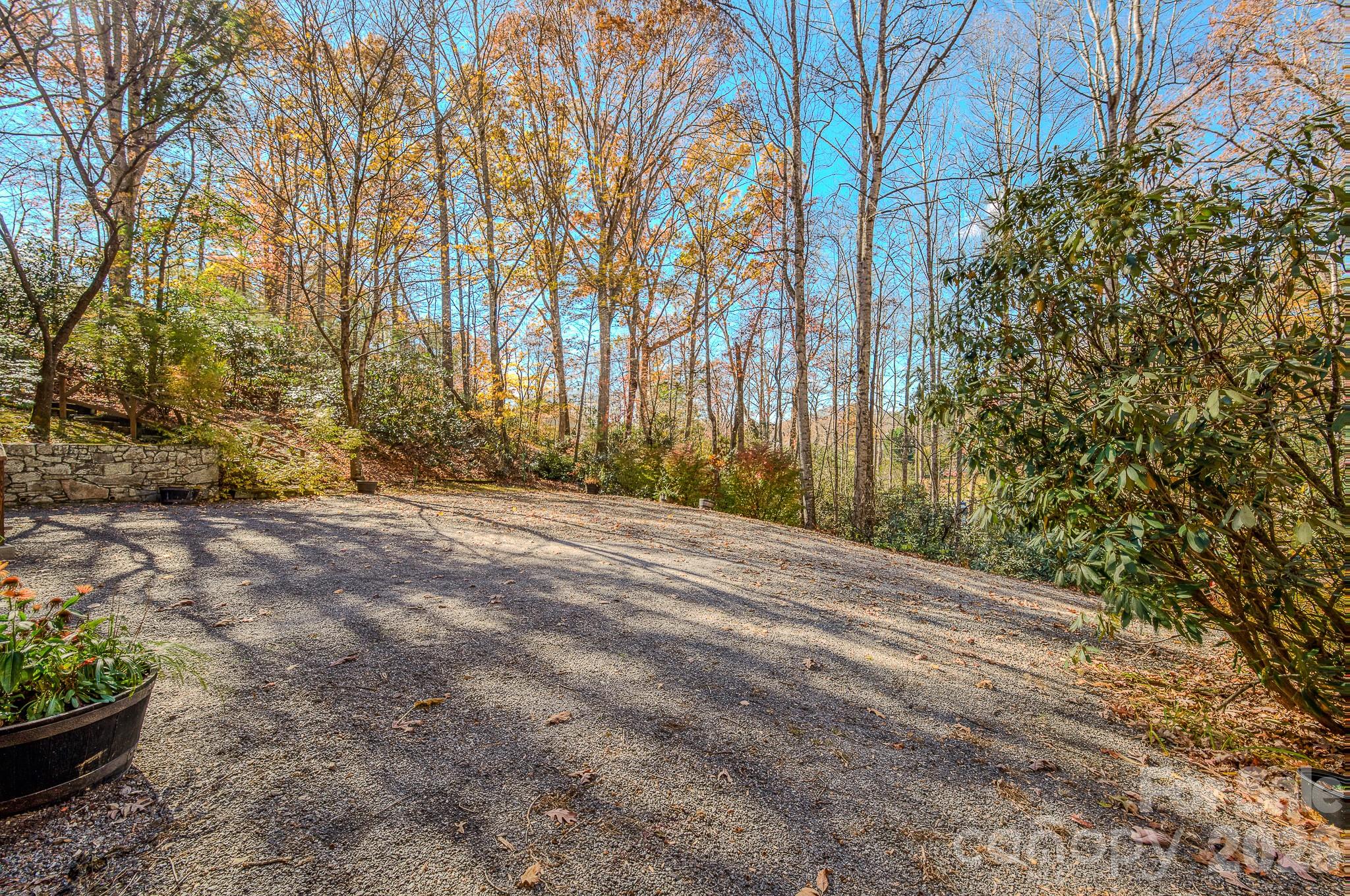 410 Avena Road — Black Mountain