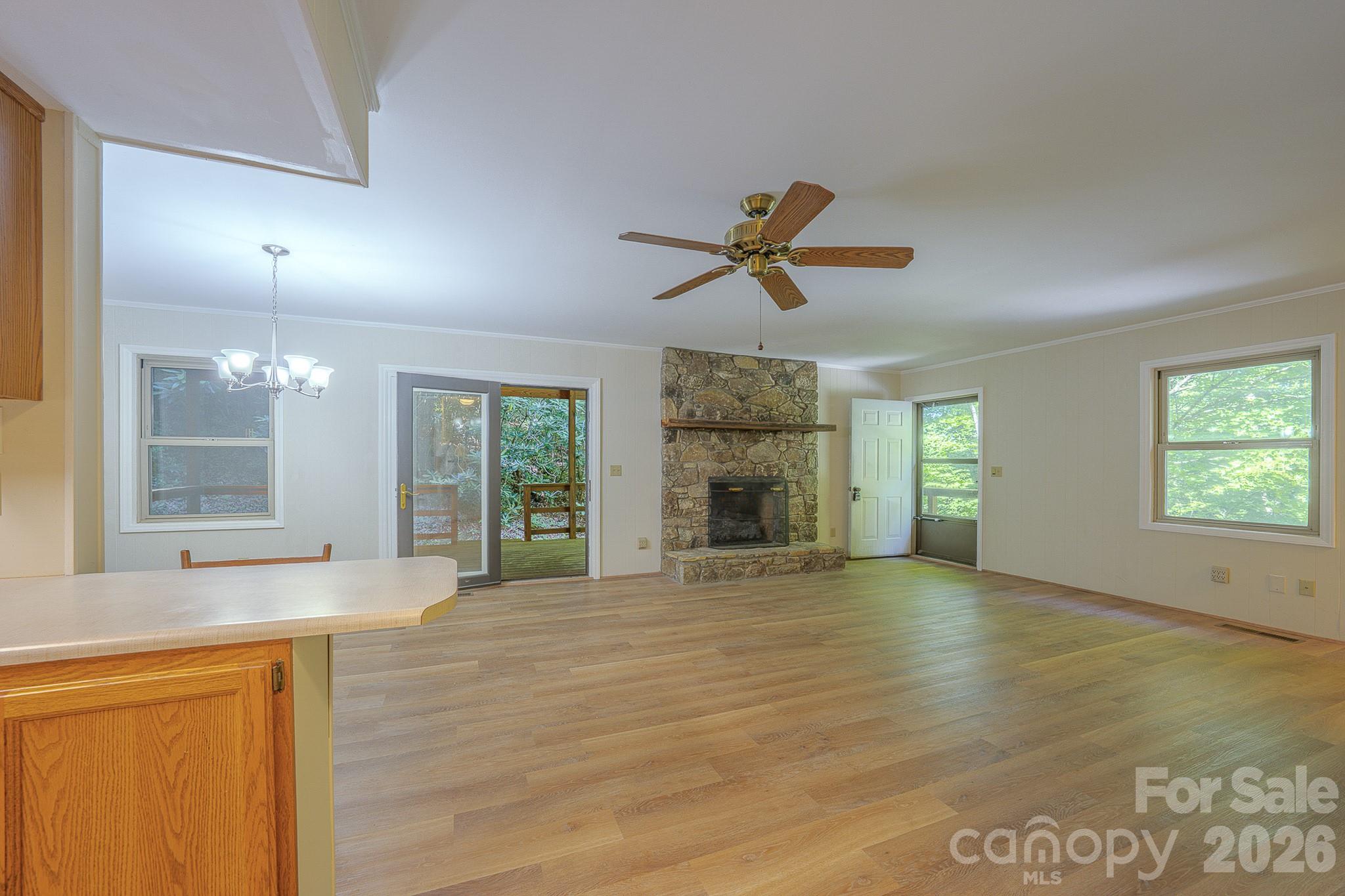 410 Avena Road — Black Mountain