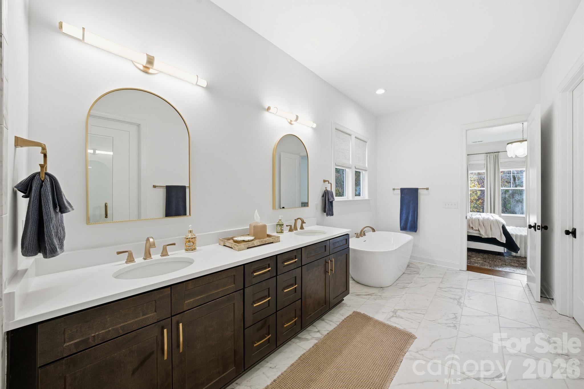 16515 Munson Hill Road — Charlotte