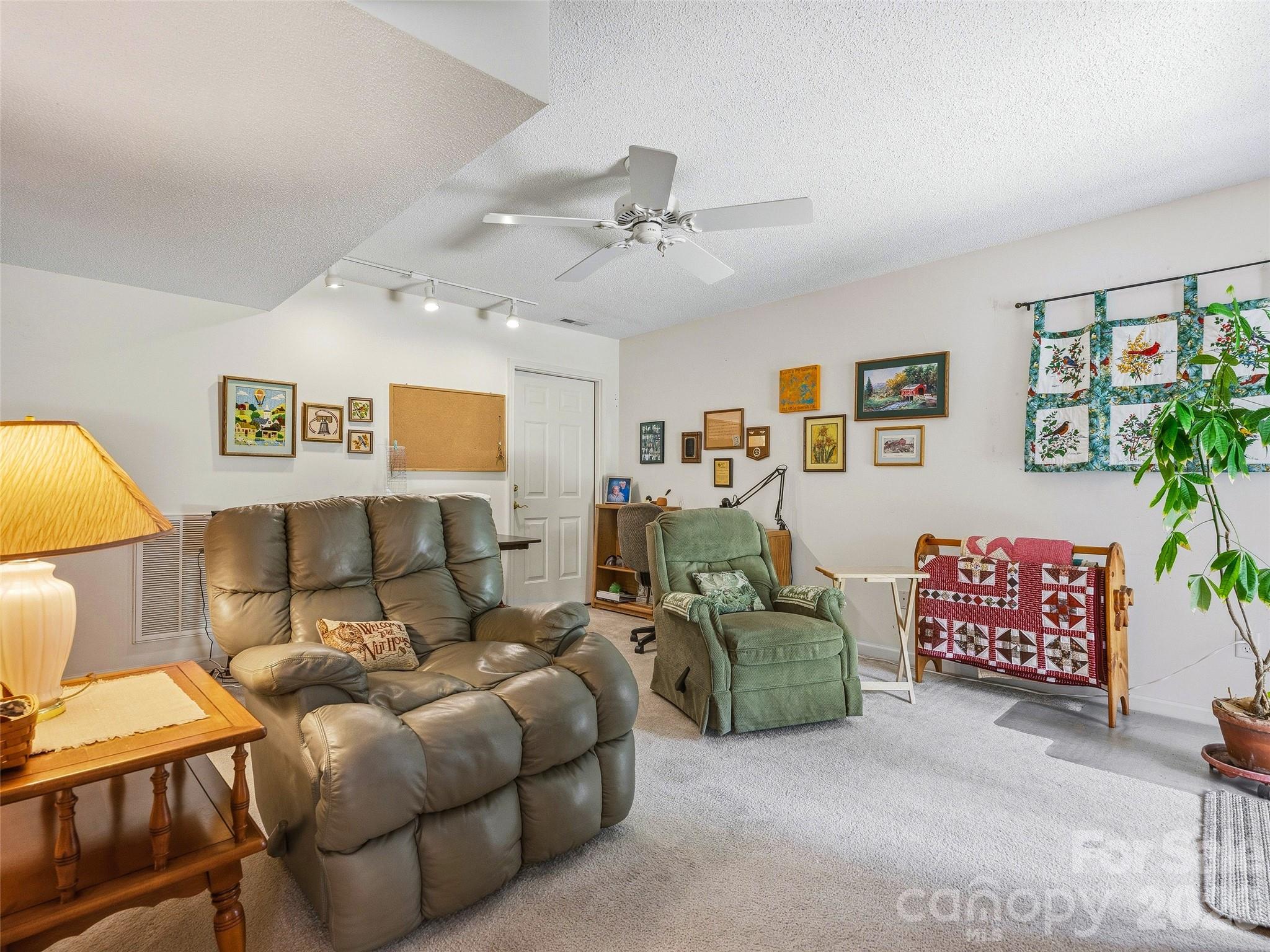 107 London Court — Brevard