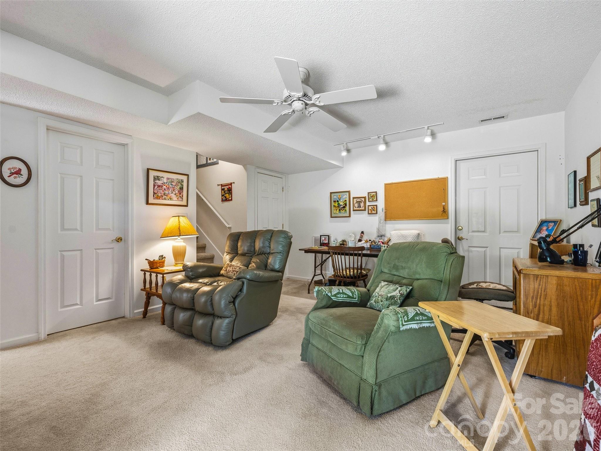 107 London Court — Brevard