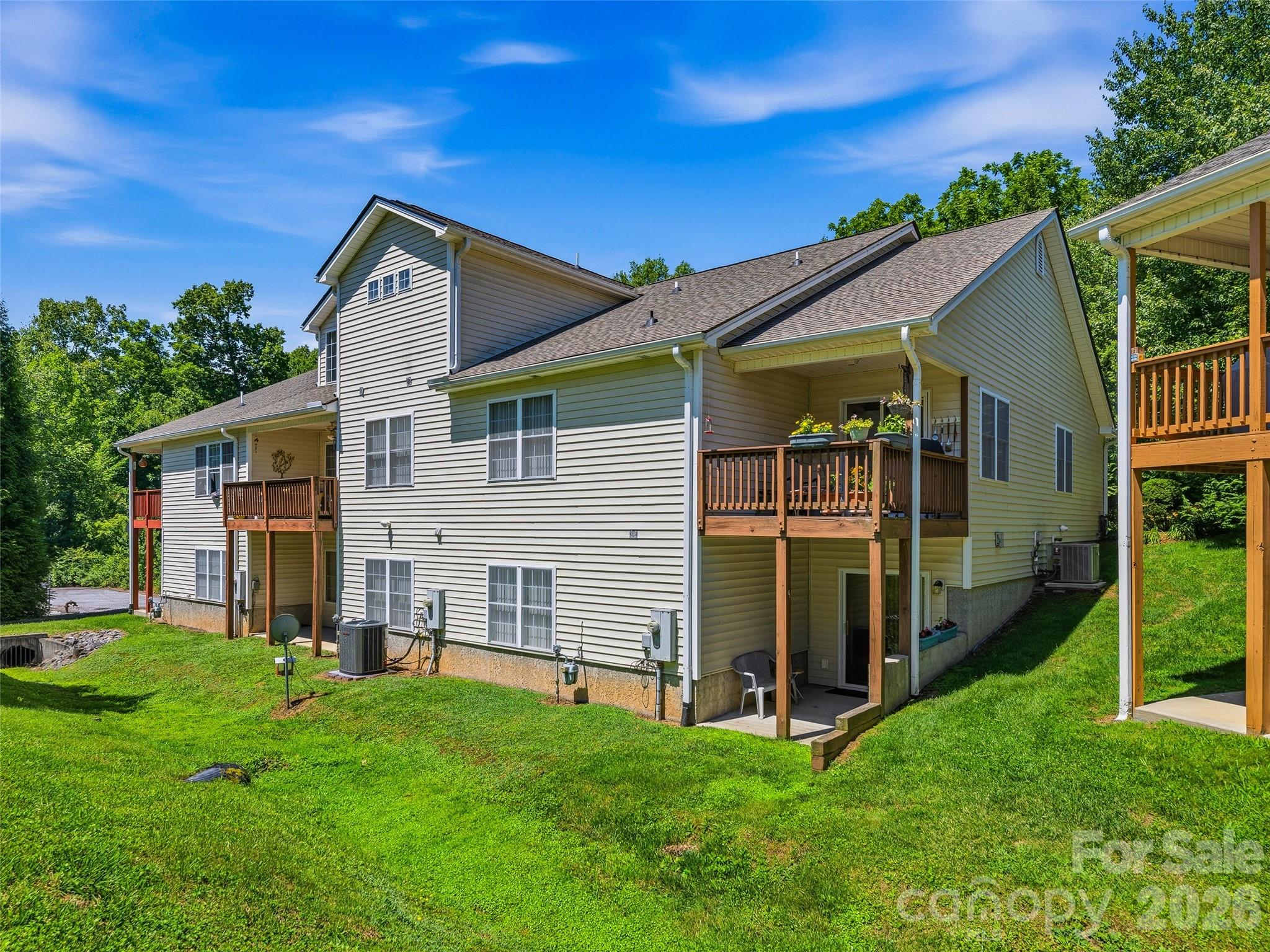 107 London Court — Brevard