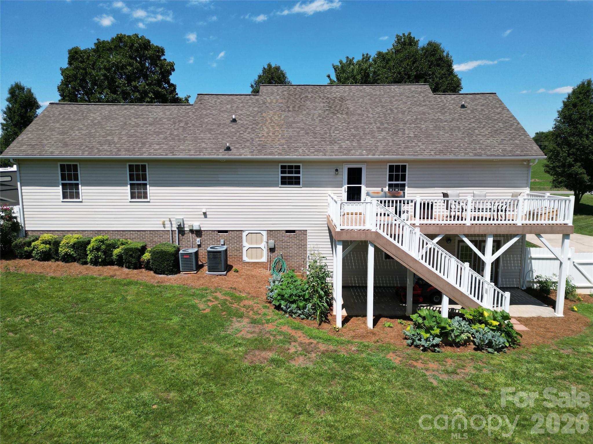 731 Jennings Road — Statesville