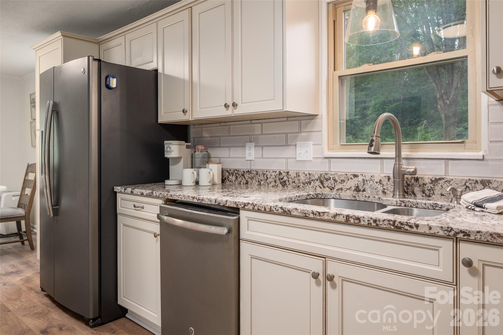 3339 Rhyne Forest Road — Iron Station