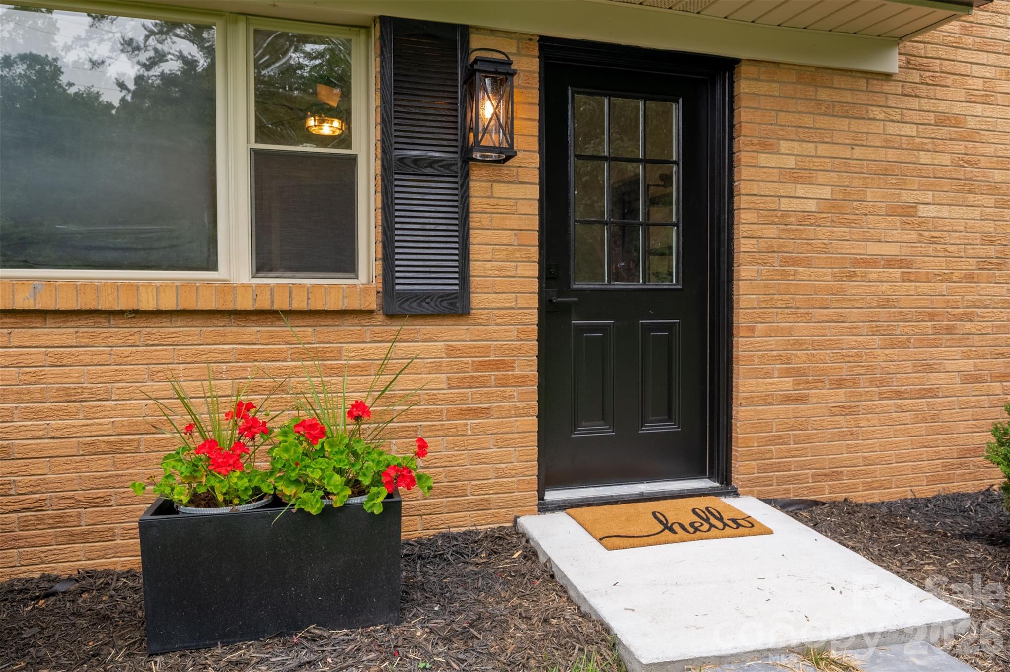 3339 Rhyne Forest Road — Iron Station