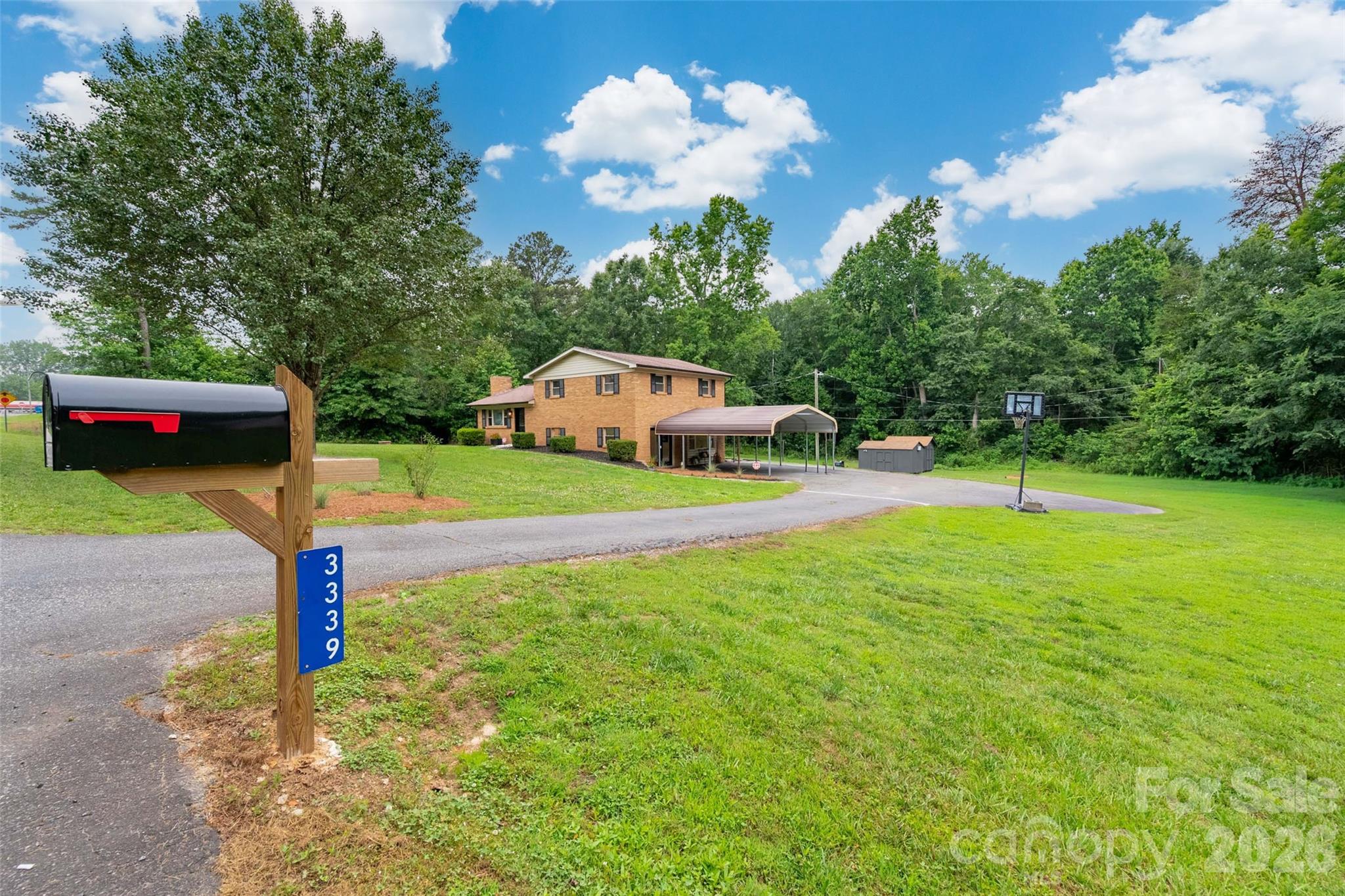 3339 Rhyne Forest Road — Iron Station