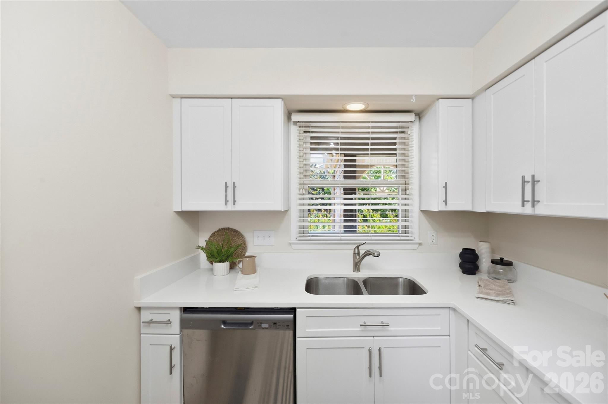 9808 Emerald Point Drive #10 — Charlotte