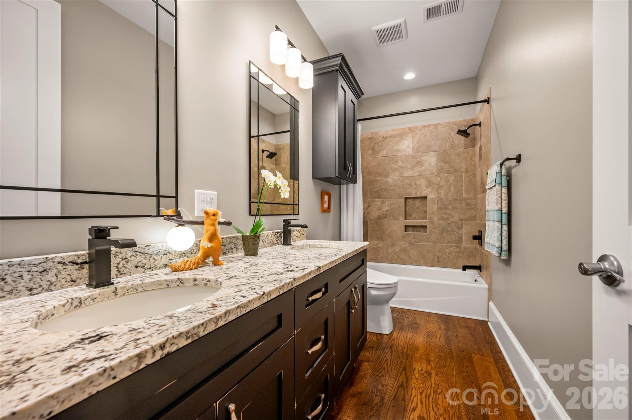 398 Mapleton Lane — Columbus
