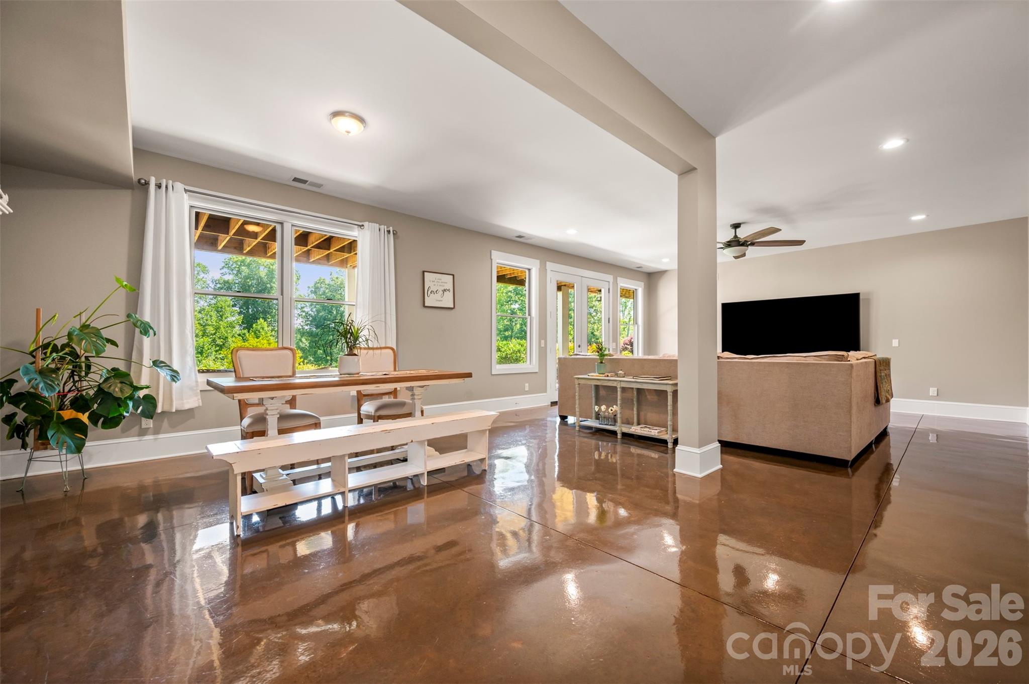 398 Mapleton Lane — Columbus