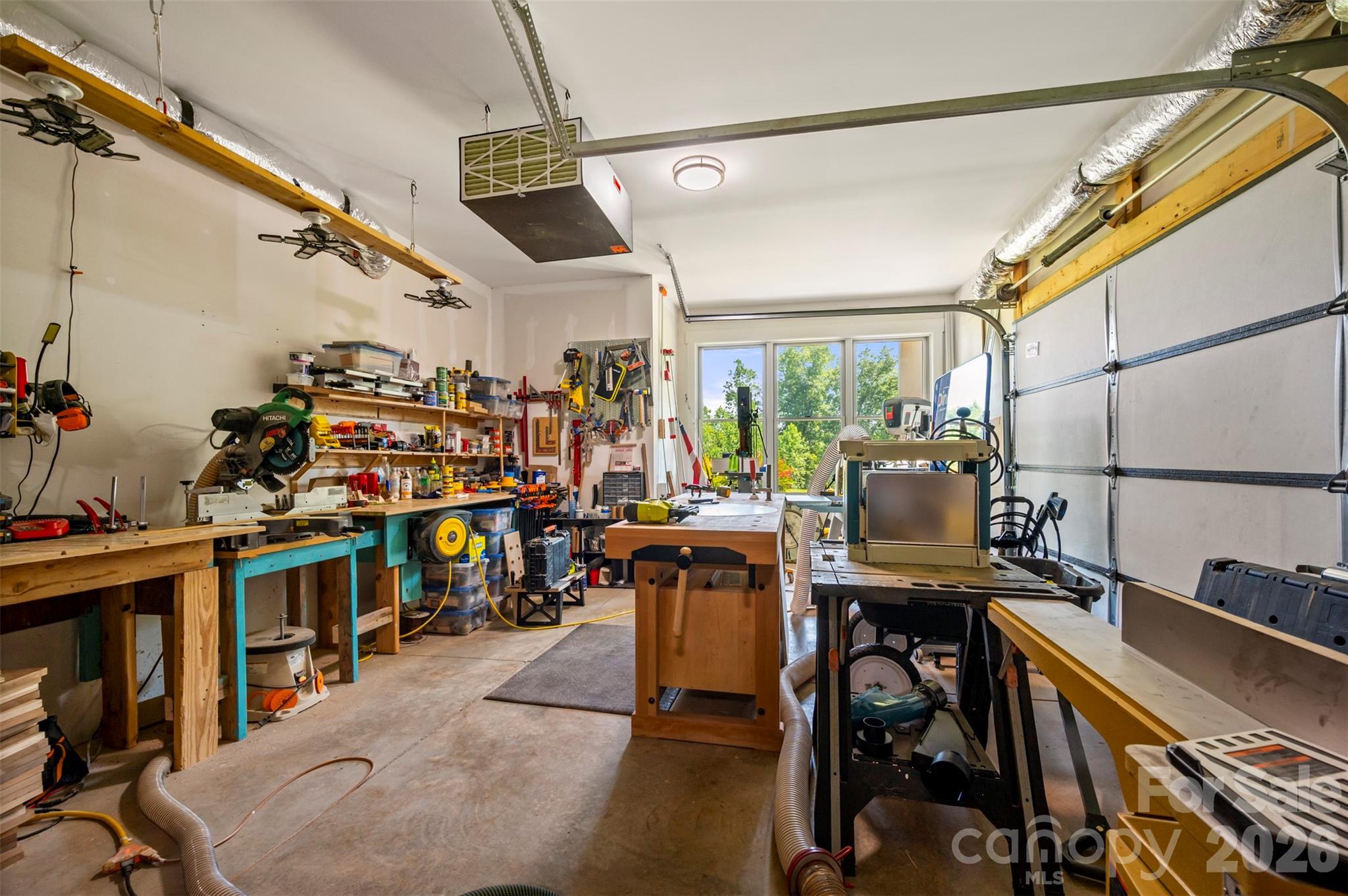 398 Mapleton Lane — Columbus