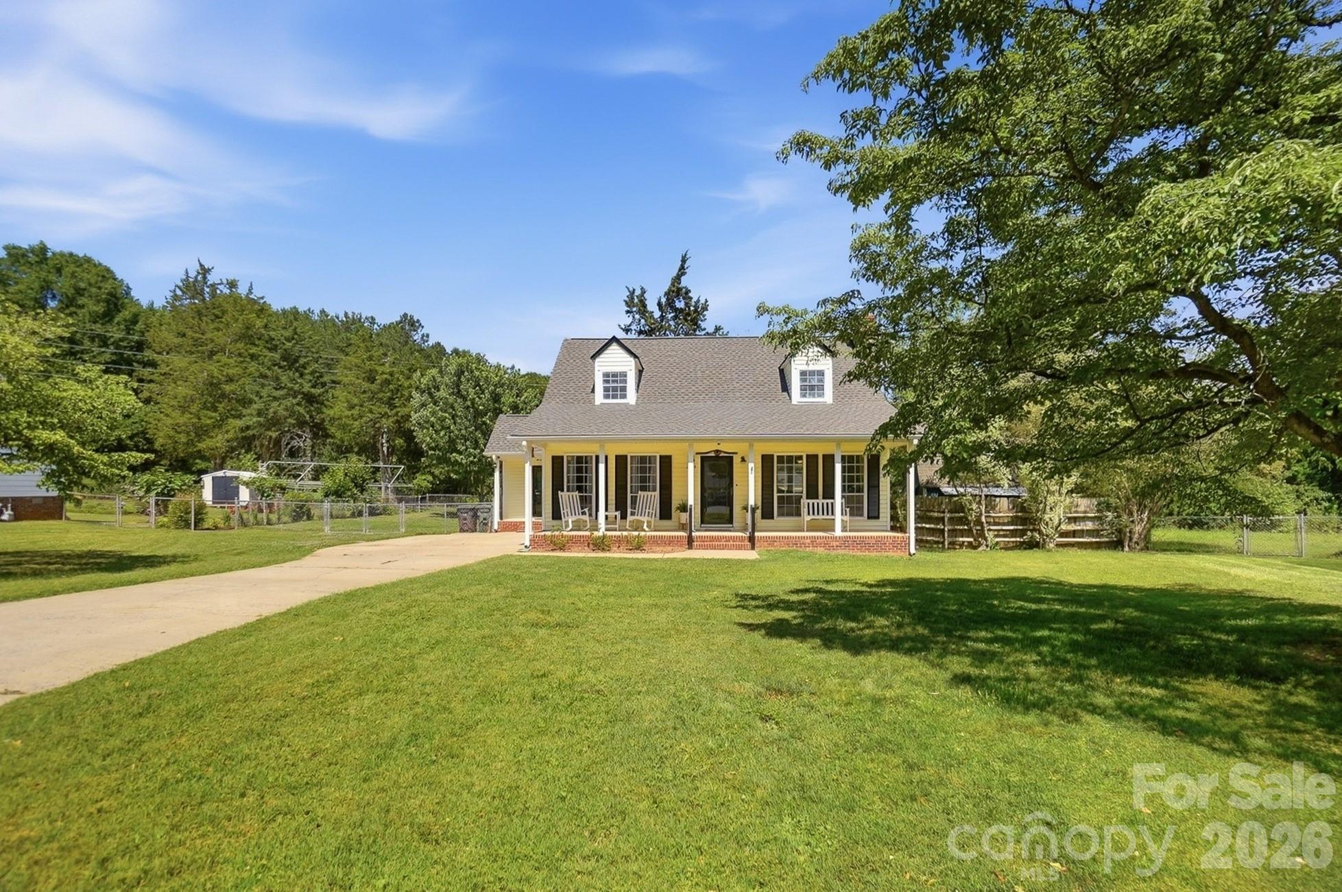 2634 Cherokee Court — Gastonia