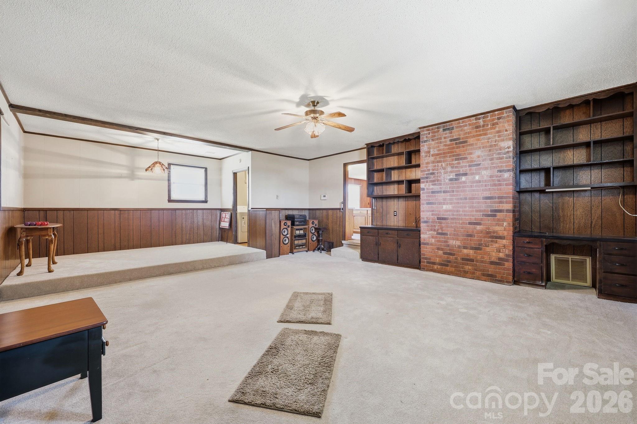 1913 Nebo Road — Boonville
