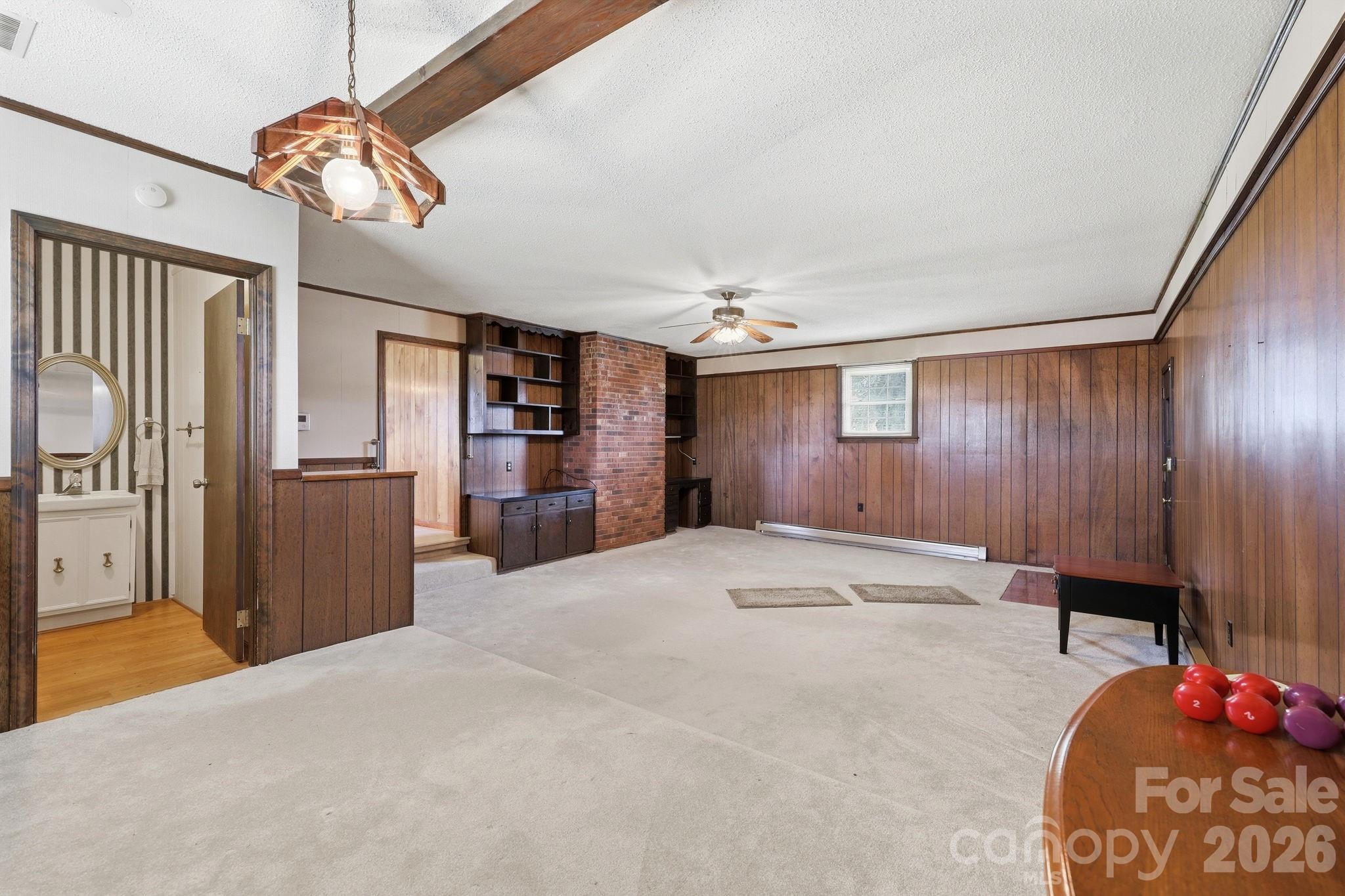 1913 Nebo Road — Boonville