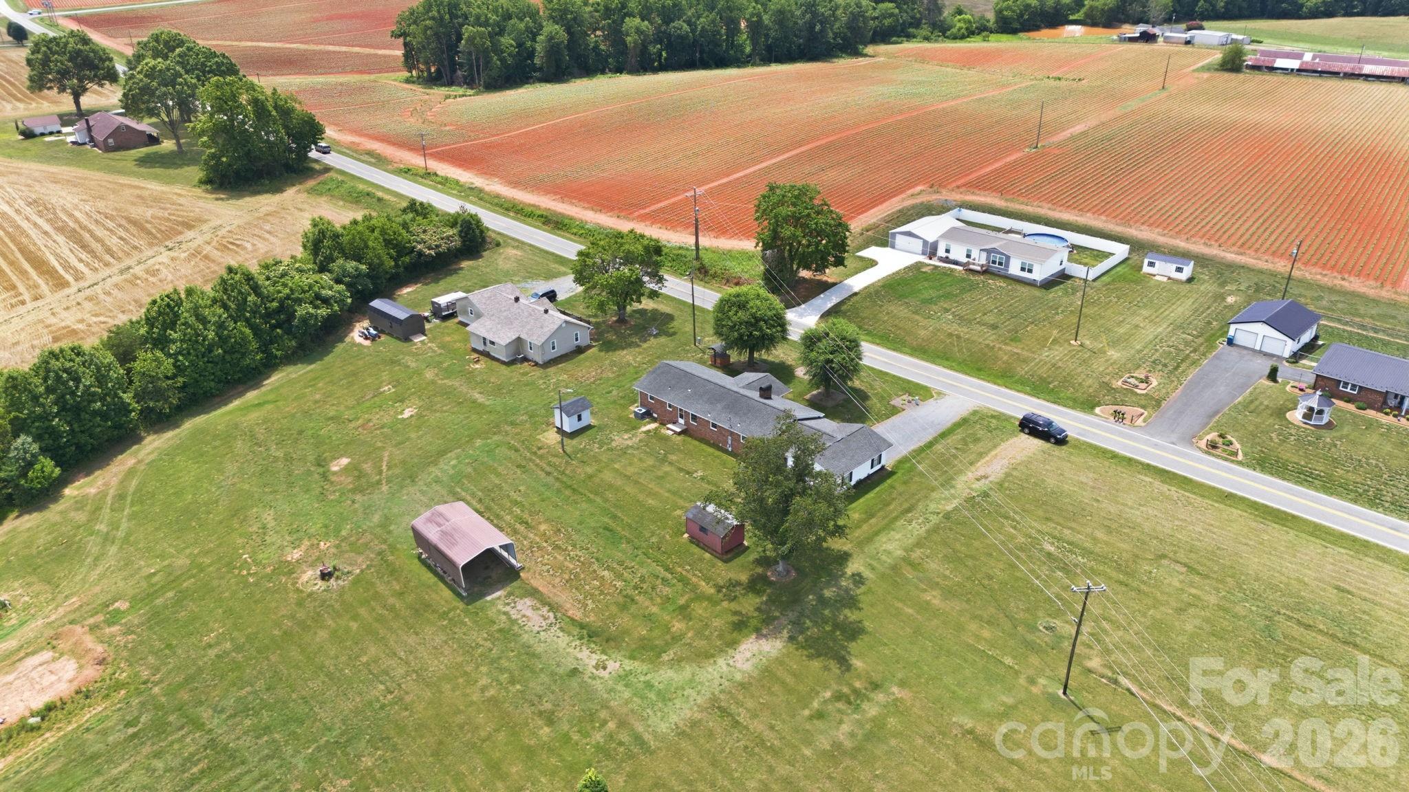 1913 Nebo Road — Boonville