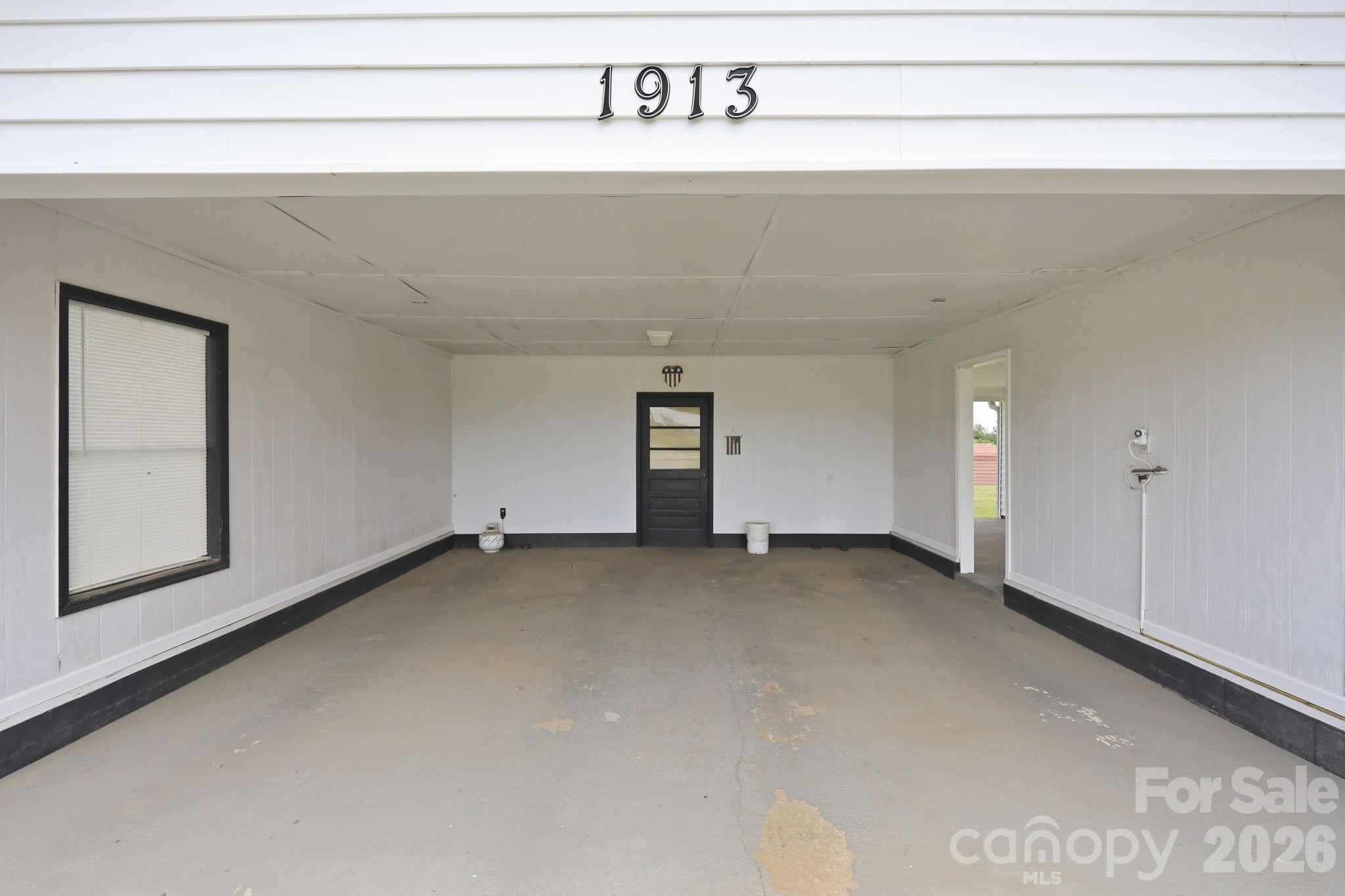1913 Nebo Road — Boonville