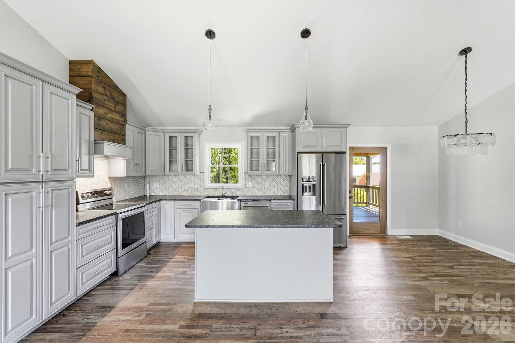 169 Old Brushy Drive — Lexington