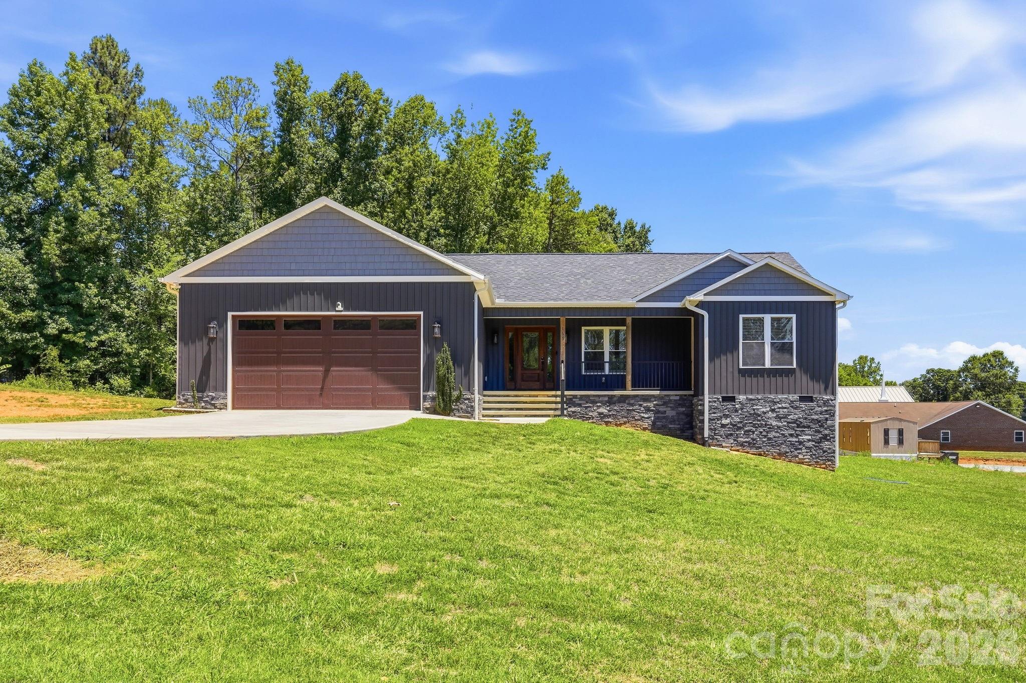 169 Old Brushy Drive — Lexington