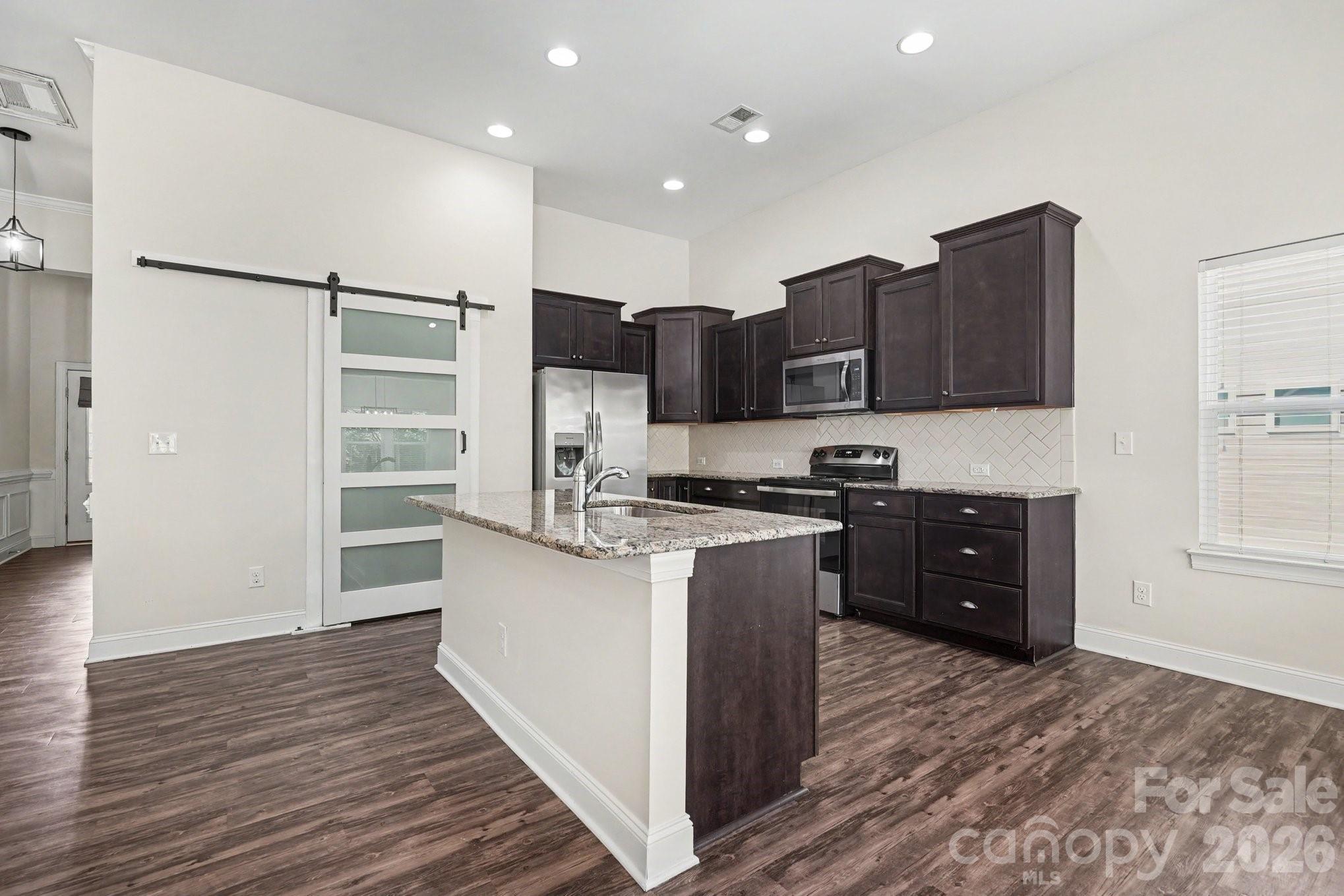 204 Paradise Hills Circle — Mooresville