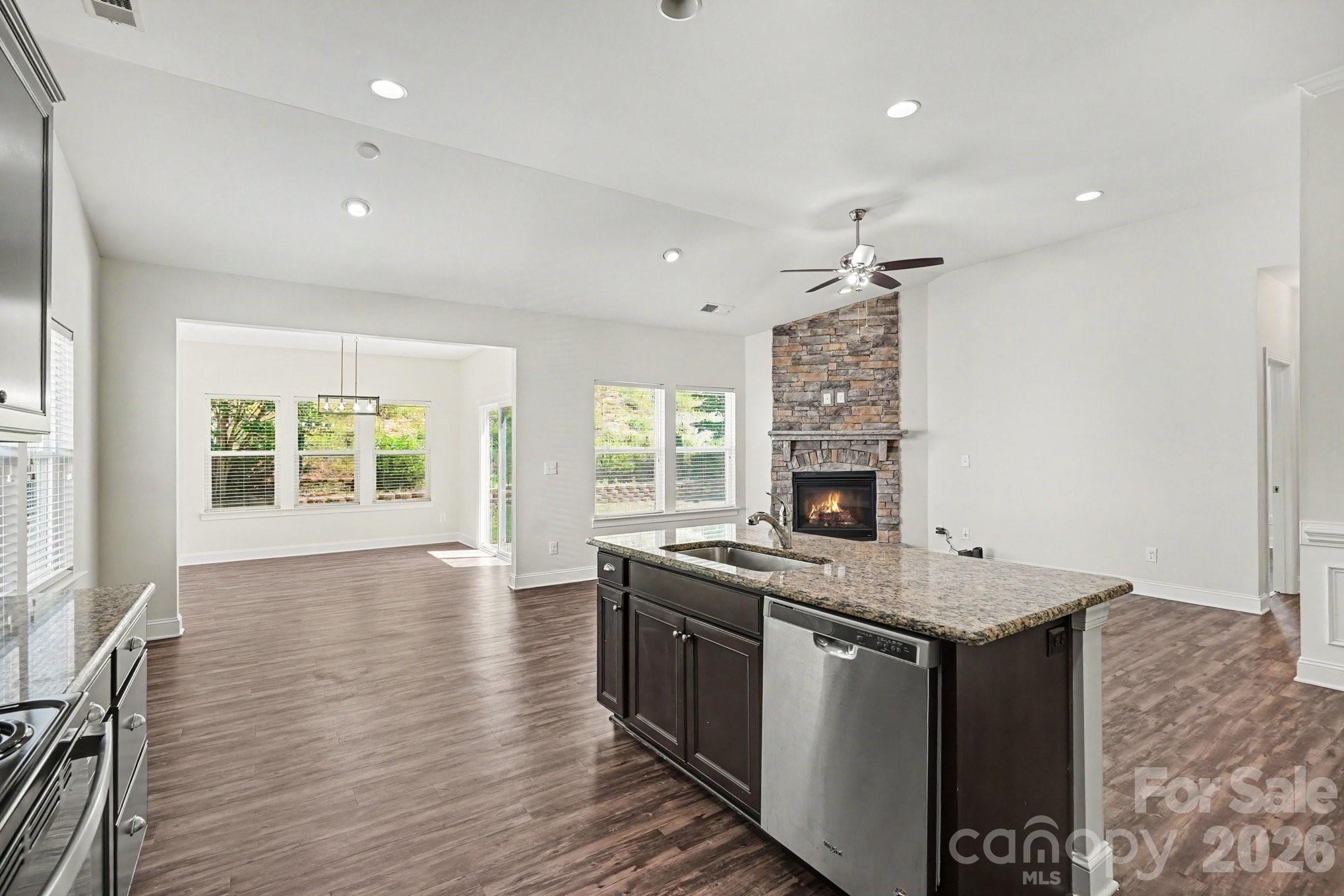 204 Paradise Hills Circle — Mooresville