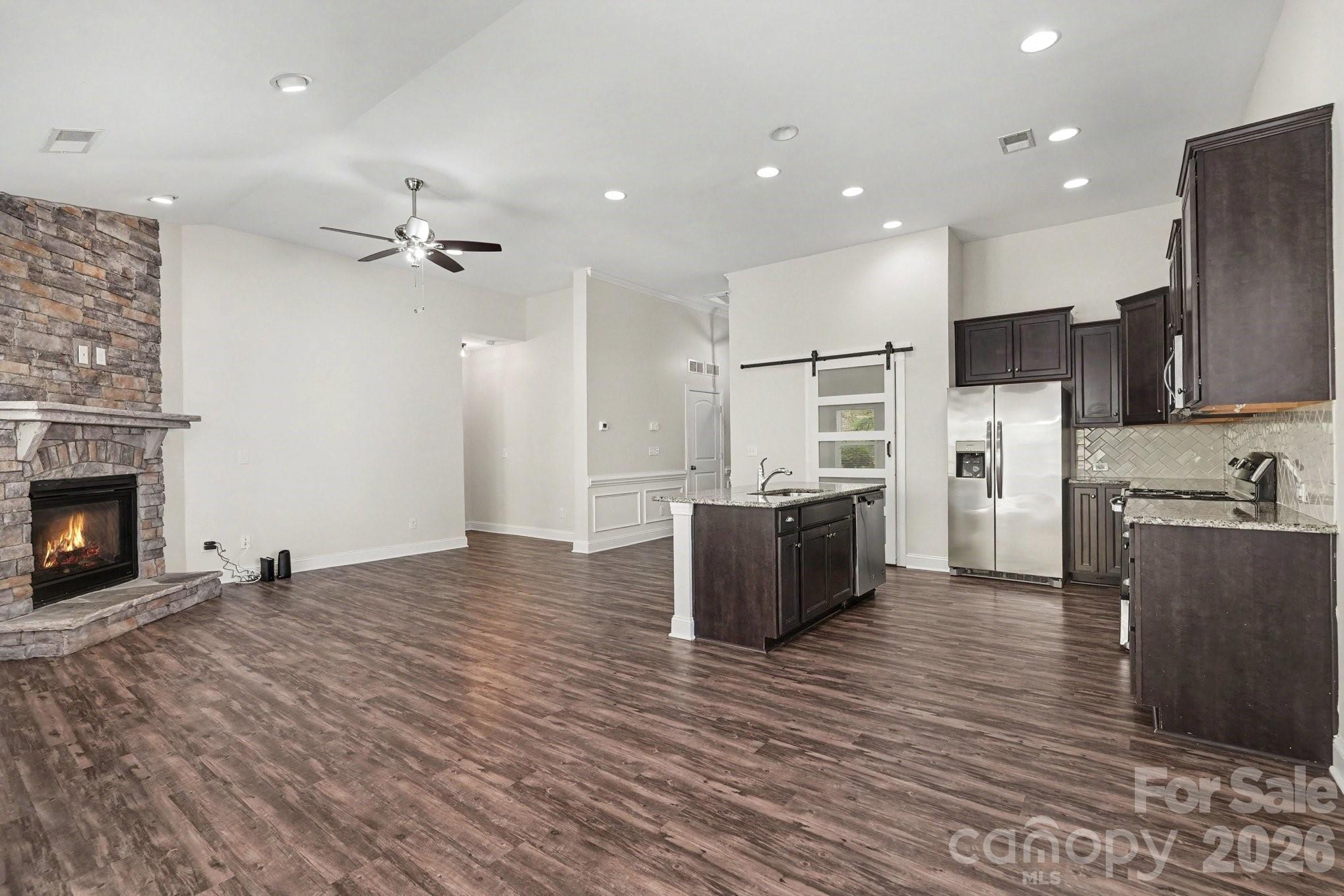 204 Paradise Hills Circle — Mooresville