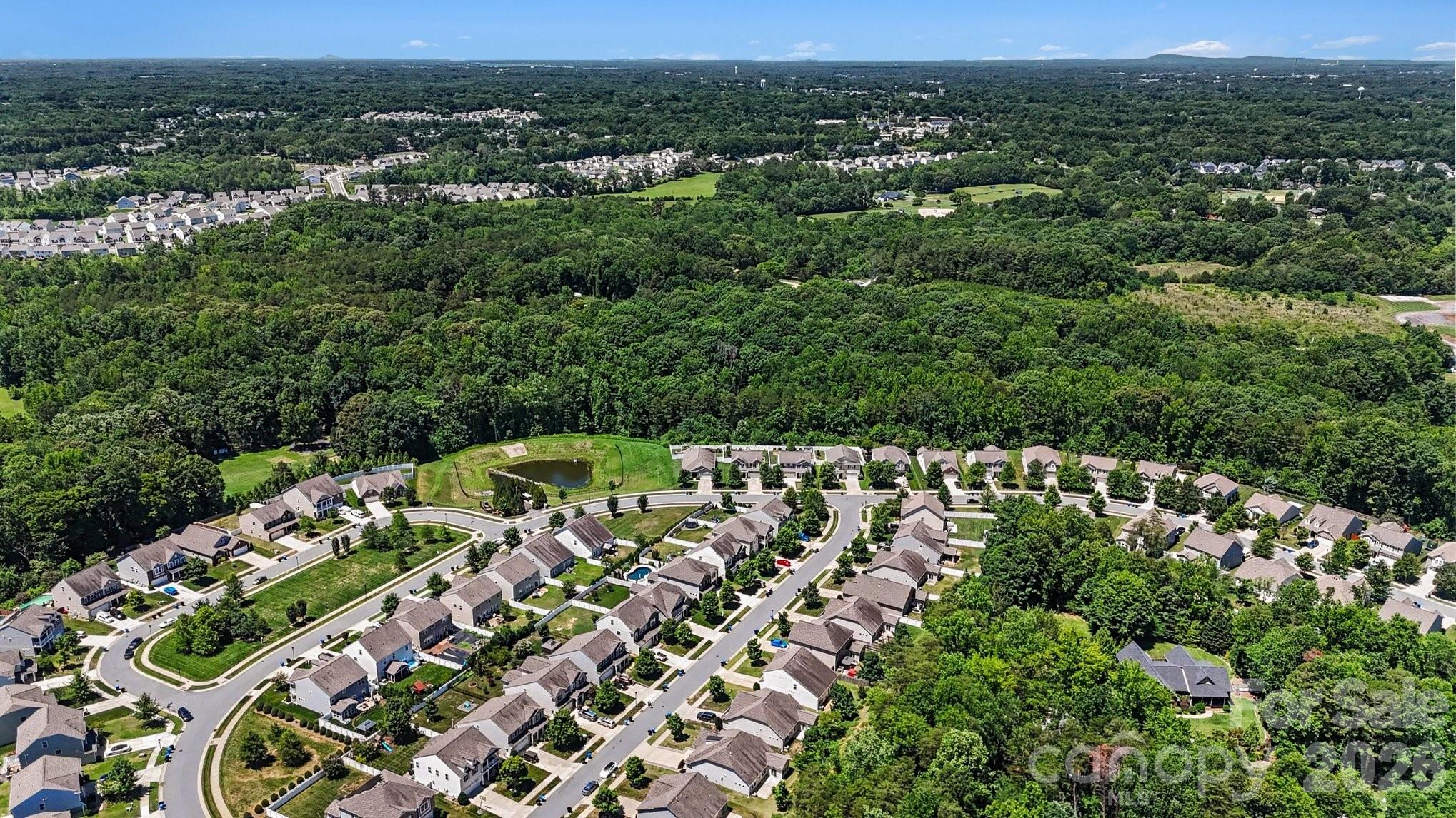 204 Paradise Hills Circle — Mooresville