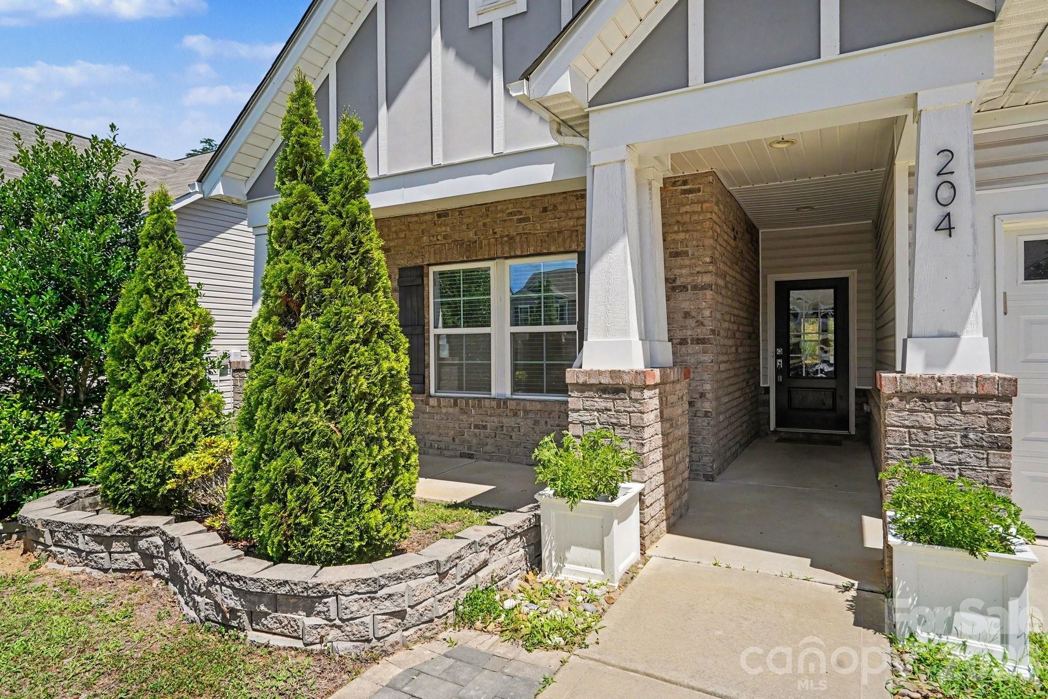 204 Paradise Hills Circle — Mooresville