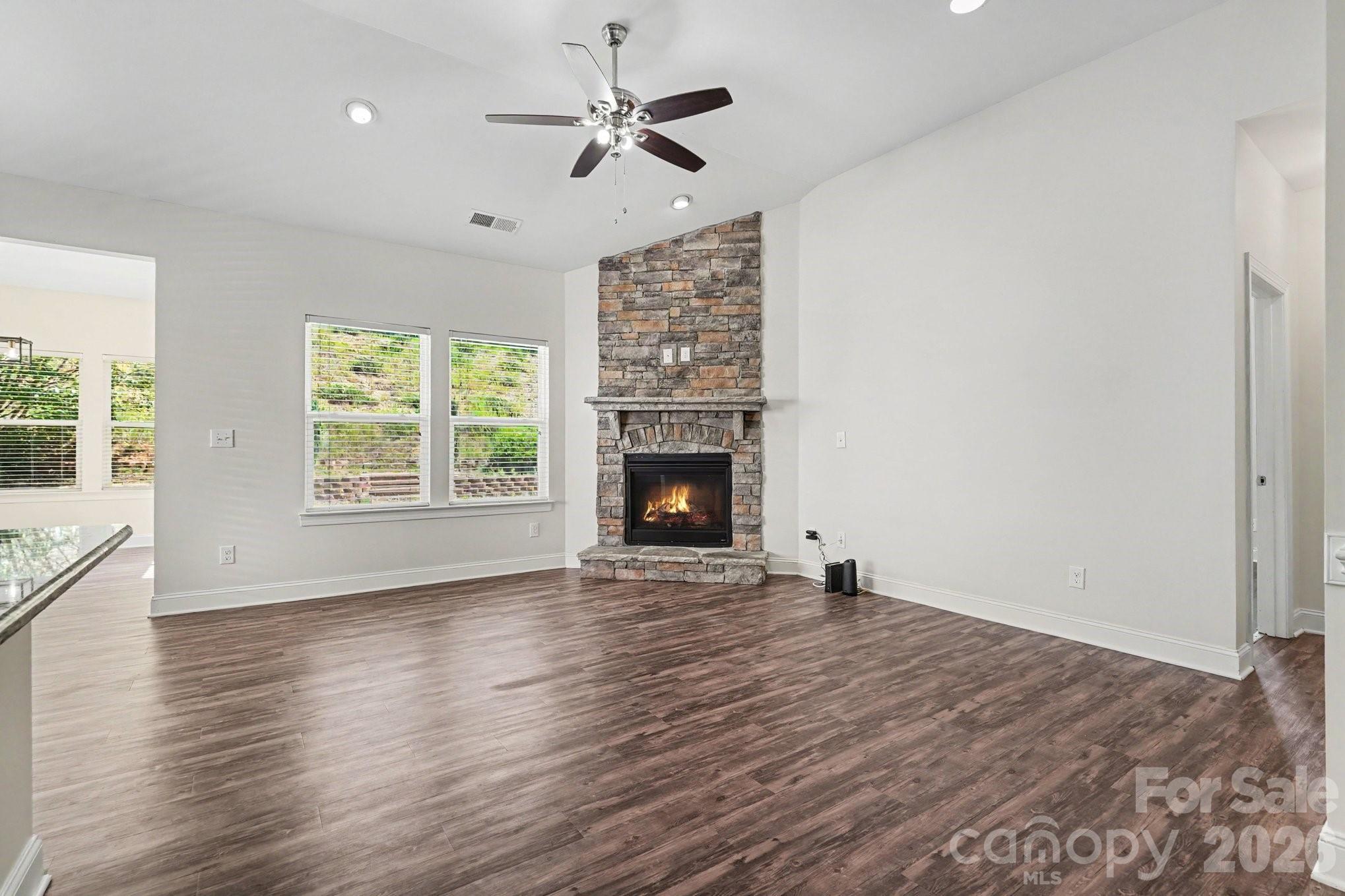 204 Paradise Hills Circle — Mooresville